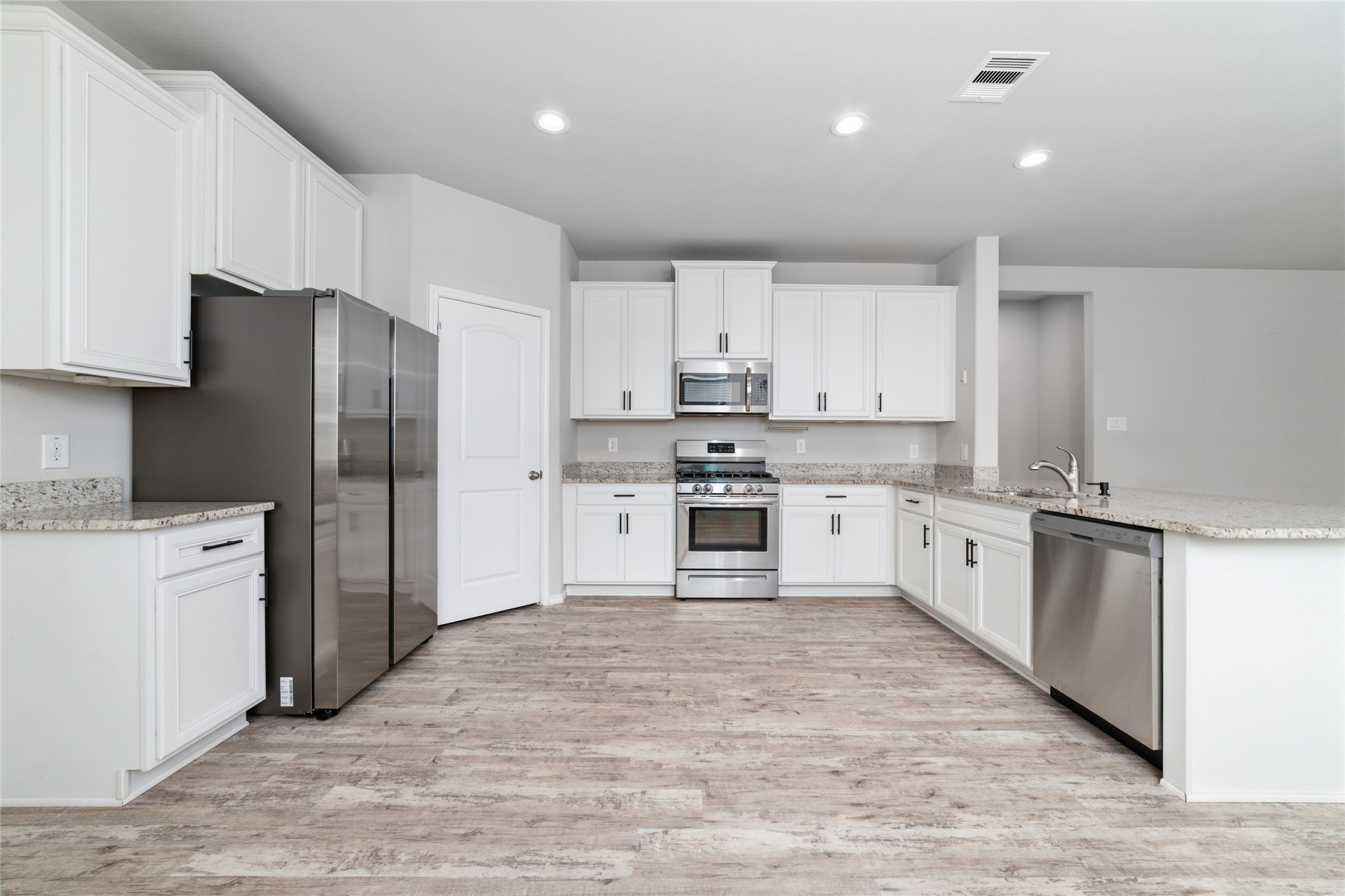 16451 Rosary Pea Place Property Photo 13