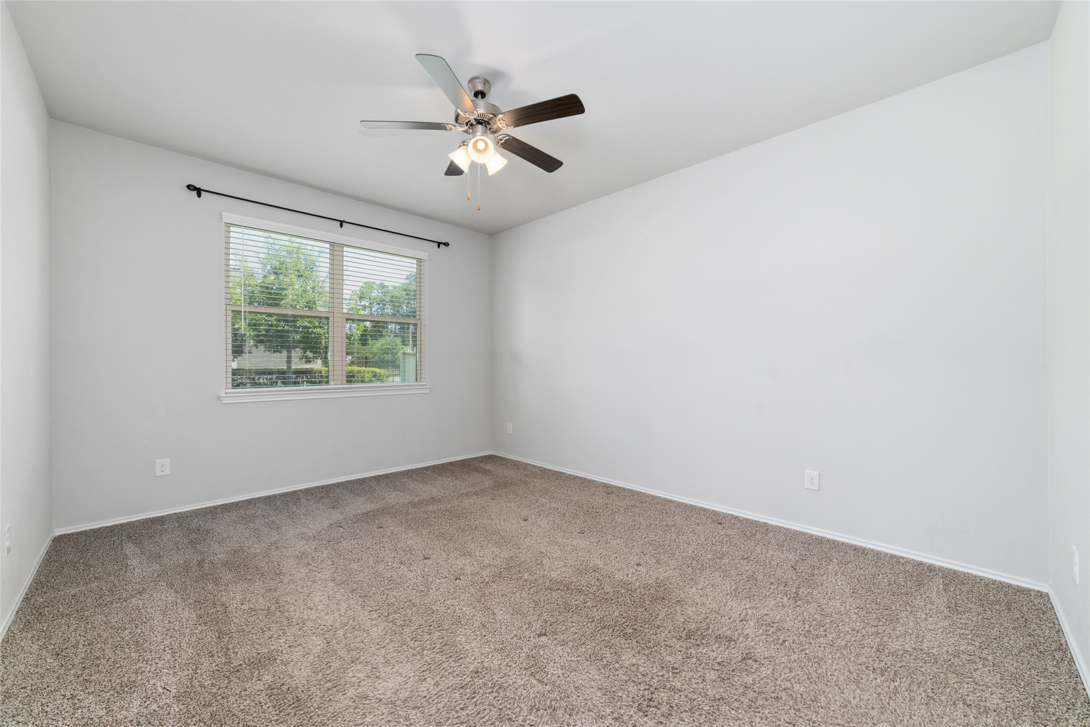16451 Rosary Pea Place Property Photo 17