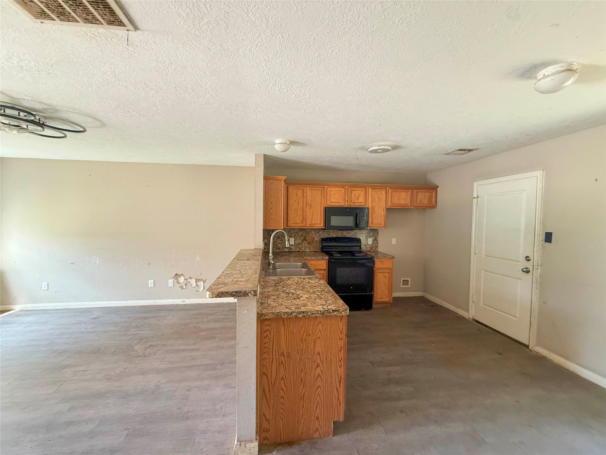 15028 Austin Road Property Photo 11