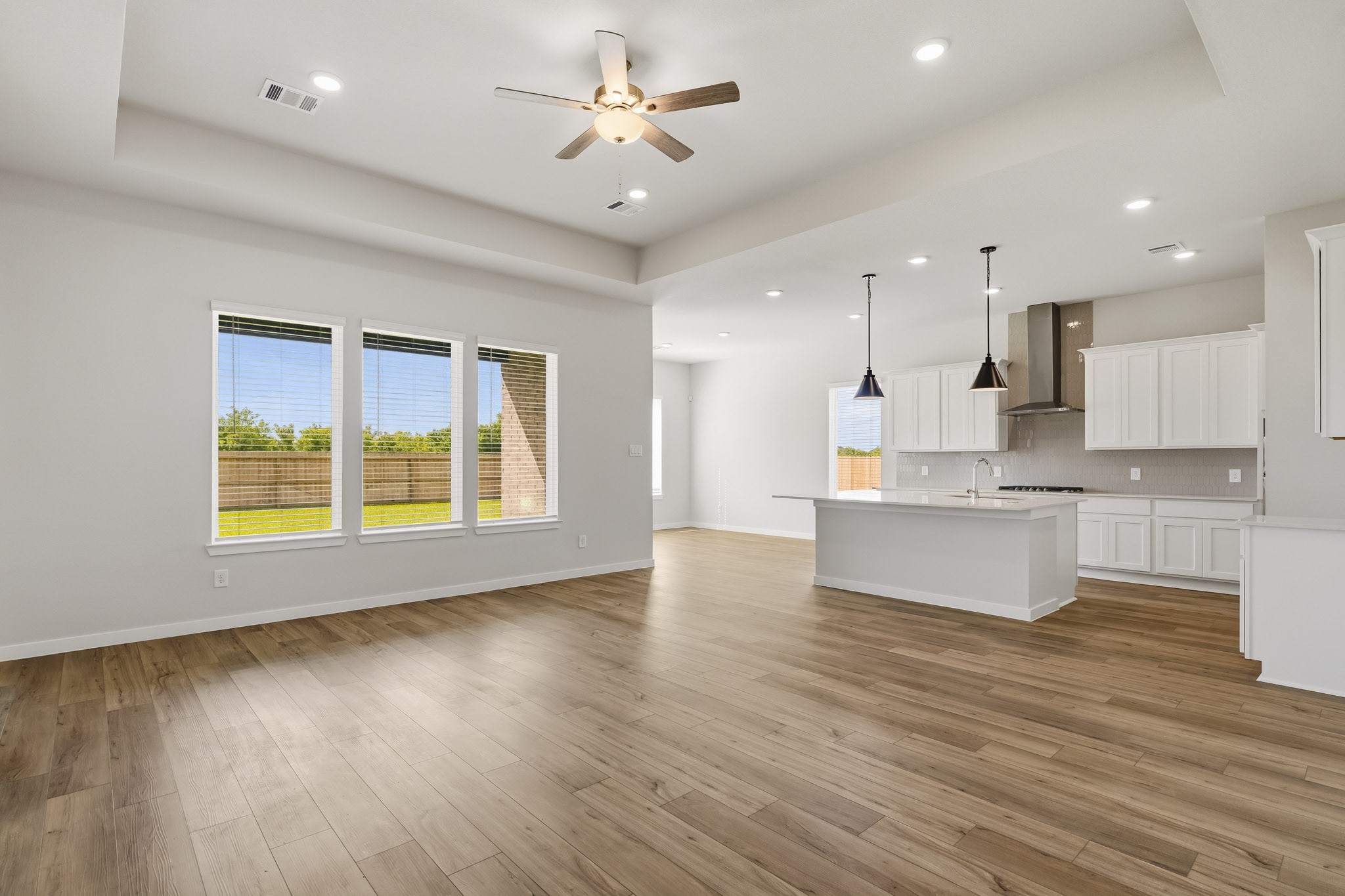 12102 Old Fashion Circle Property Photo 9