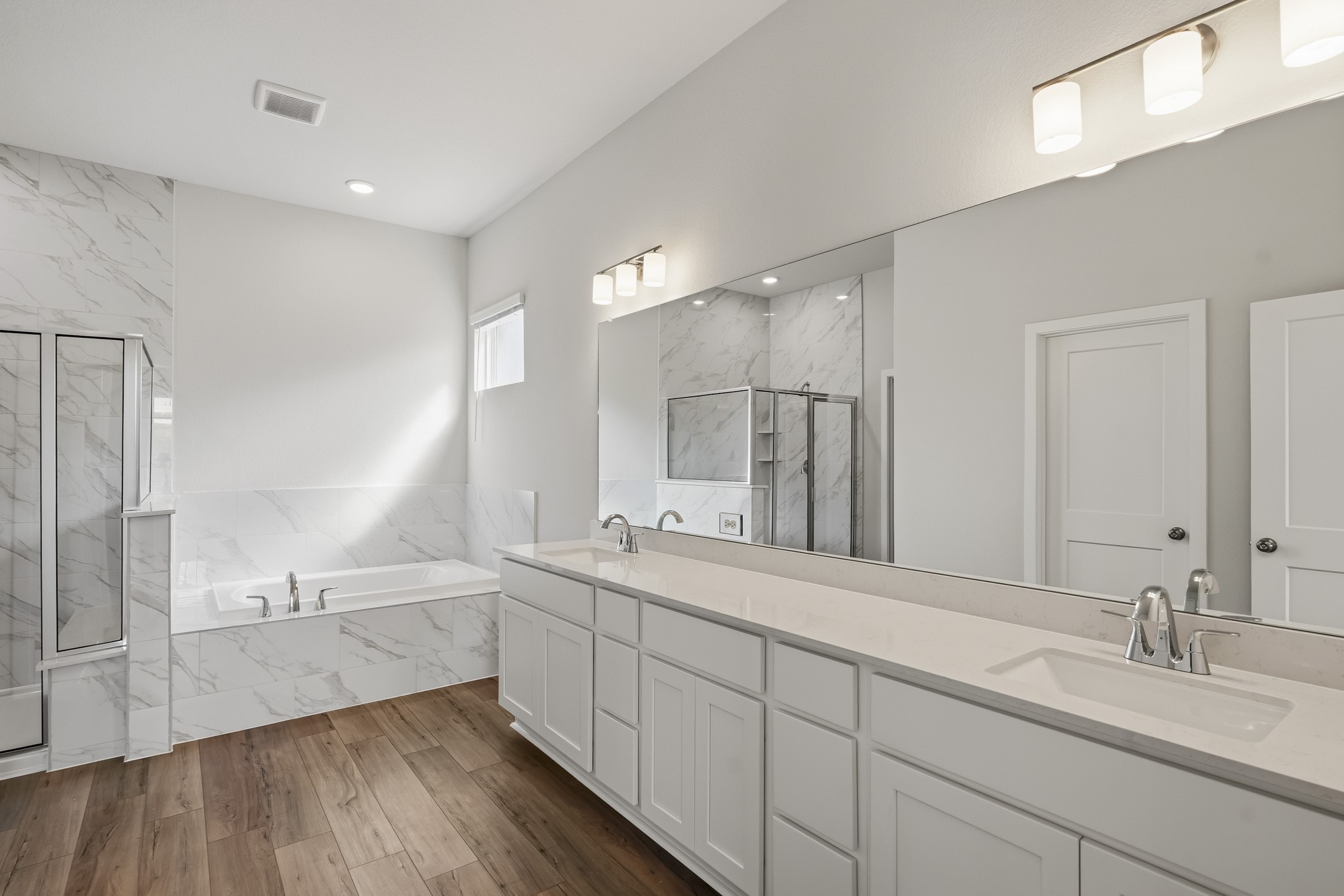 12102 Old Fashion Circle Property Photo 12
