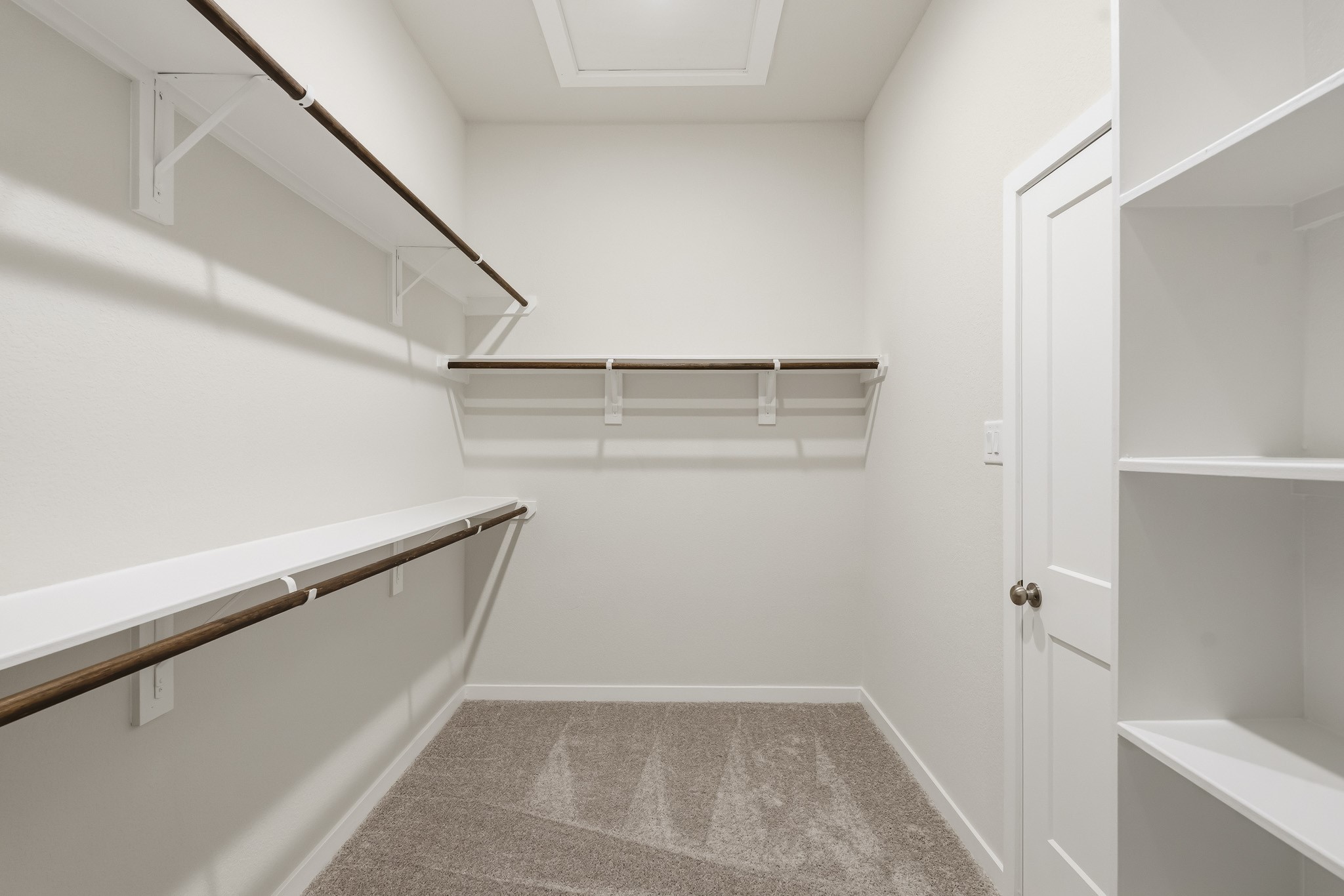 12102 Old Fashion Circle Property Photo 14