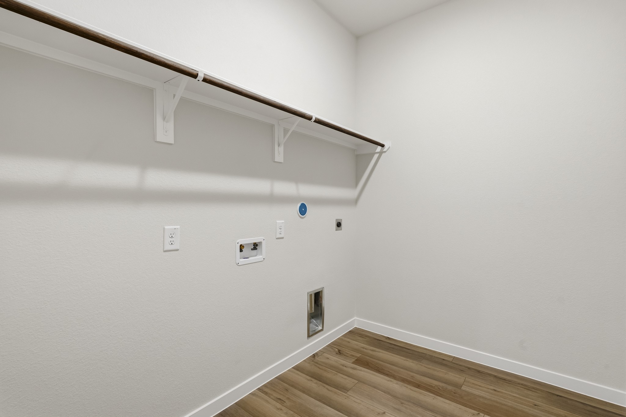 12102 Old Fashion Circle Property Photo 15