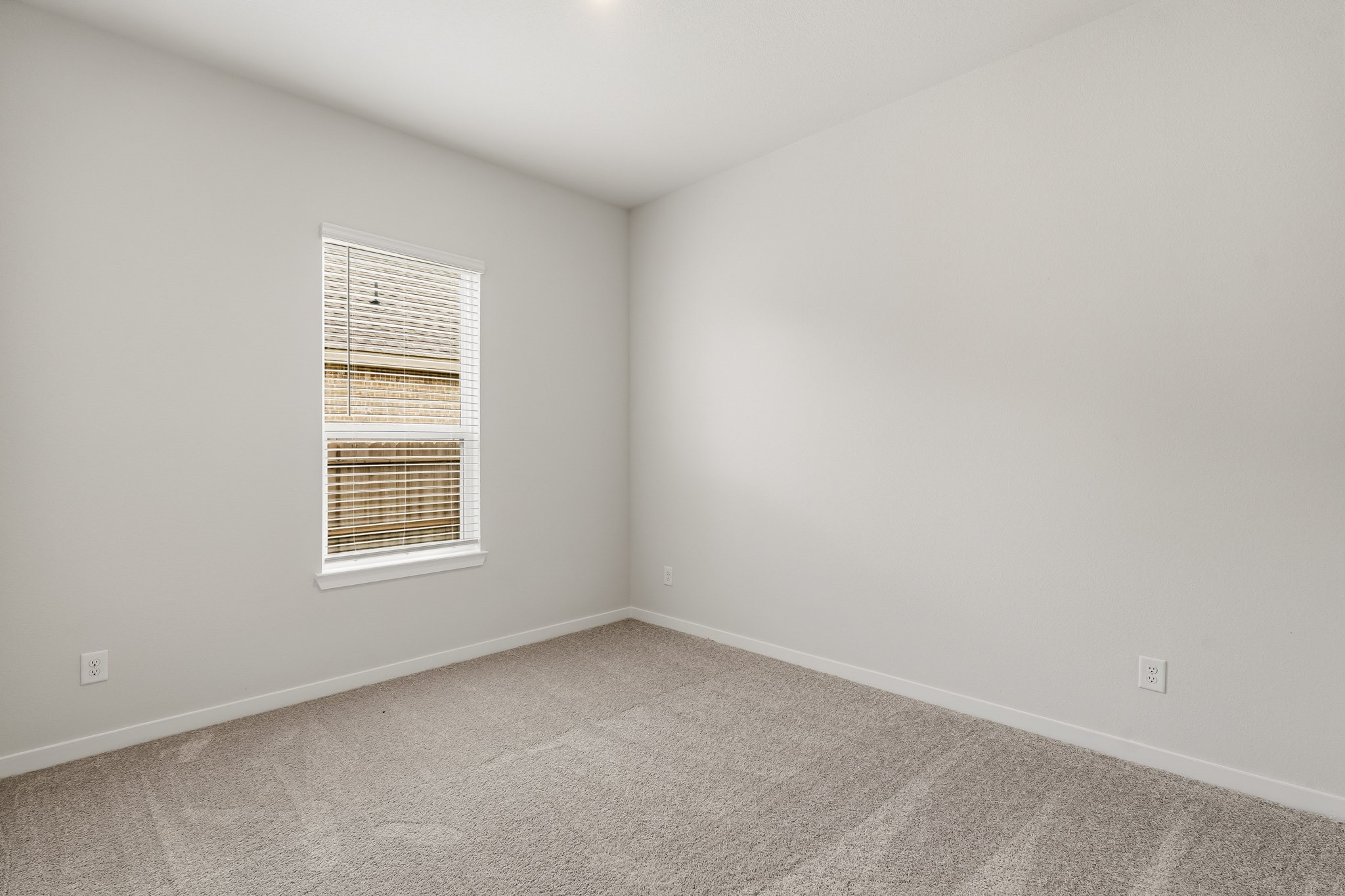 12102 Old Fashion Circle Property Photo 16