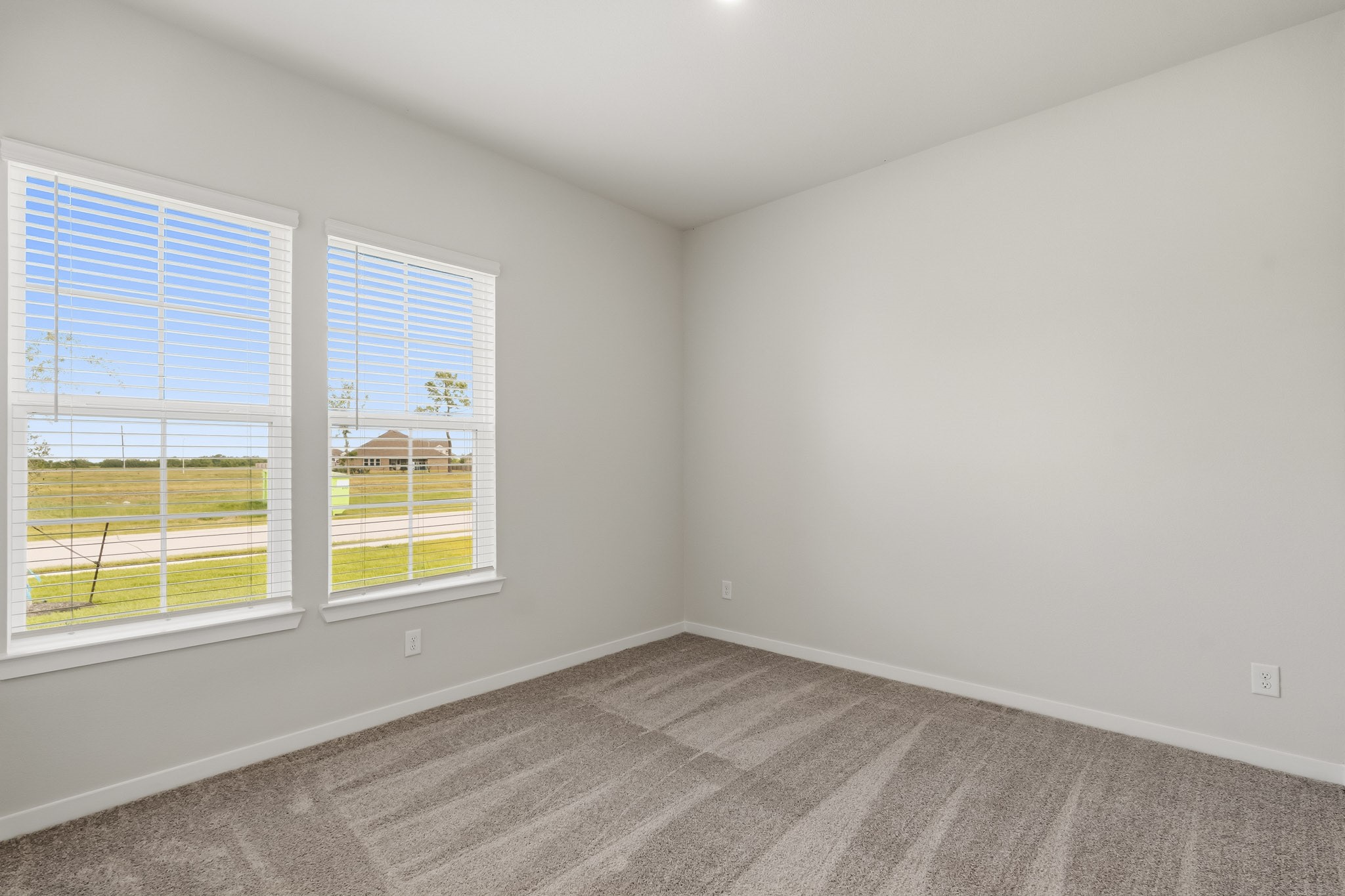 12102 Old Fashion Circle Property Photo 17