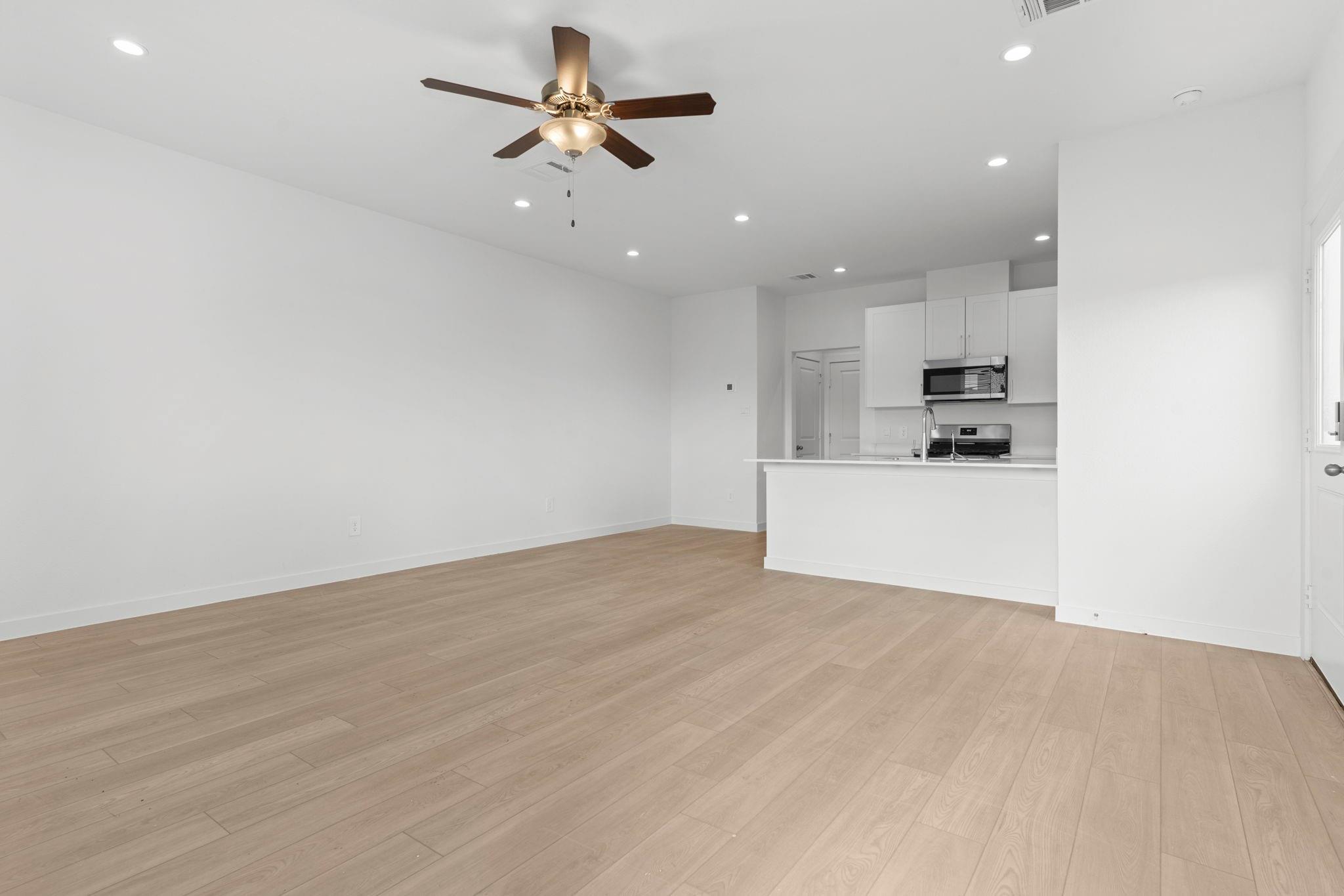 1710 Revolution Way, Missouri City Tx 77459 Property Photo 4