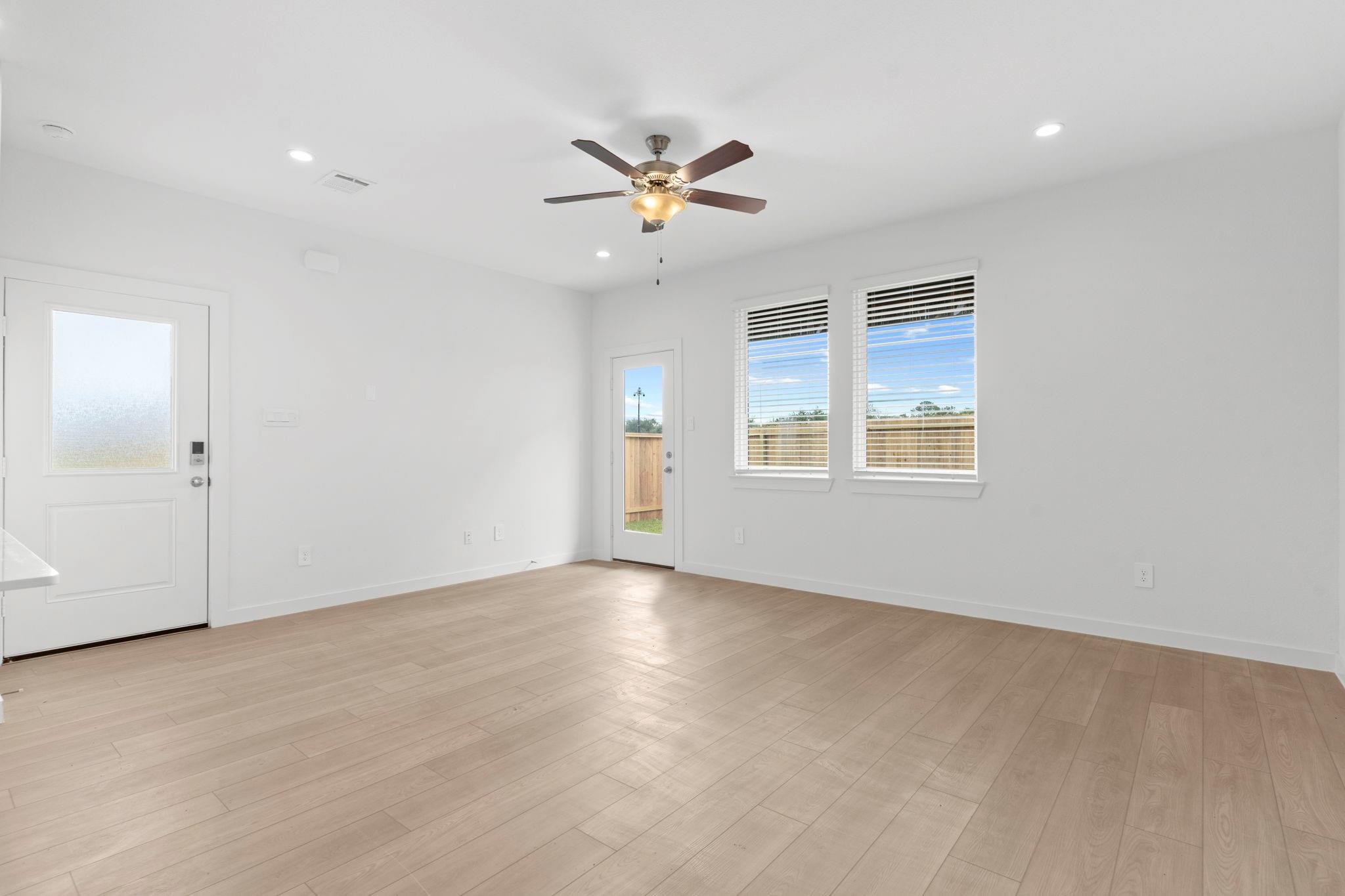 1710 Revolution Way, Missouri City Tx 77459 Property Photo 10