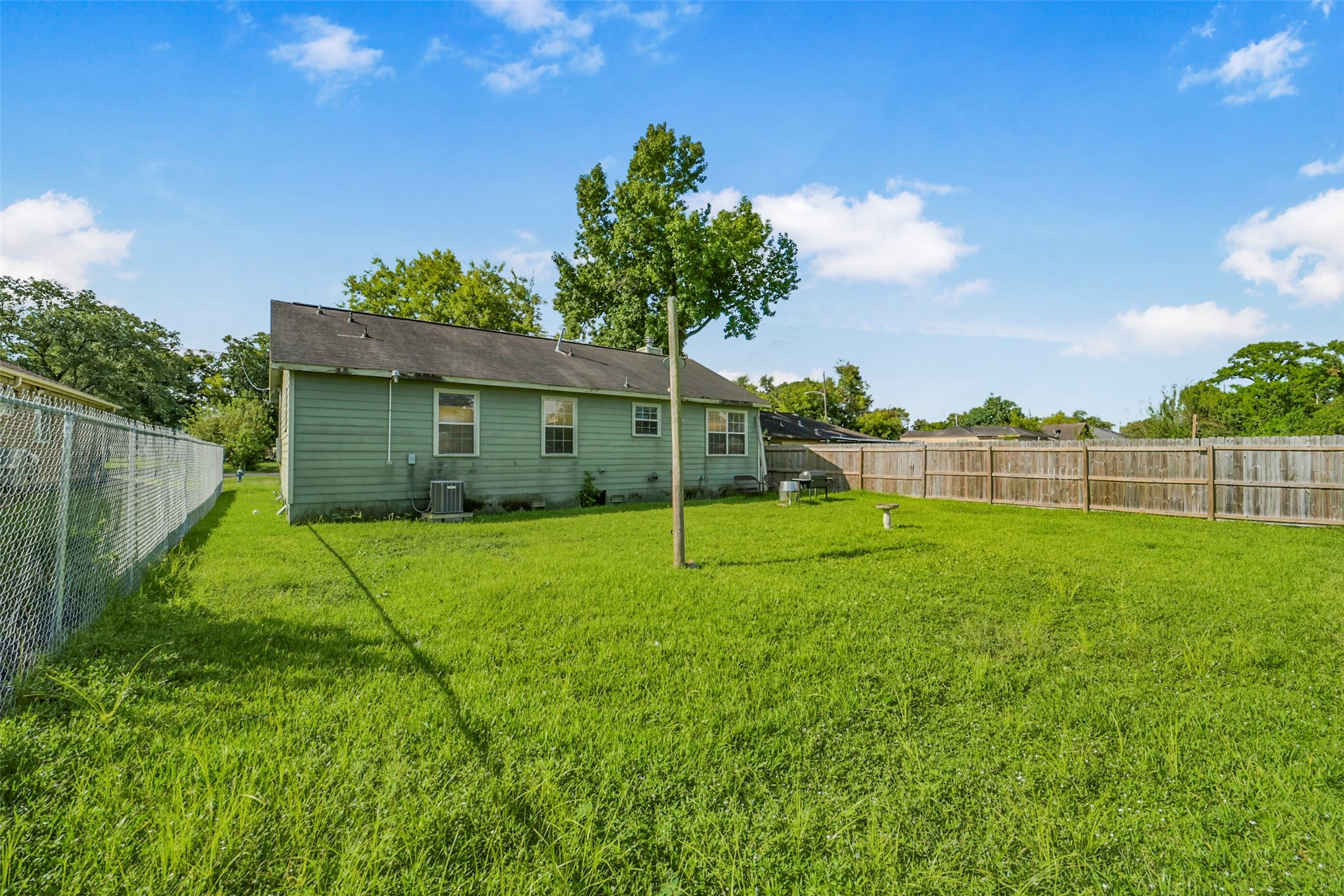 3421 Hardie Street Property Photo 3