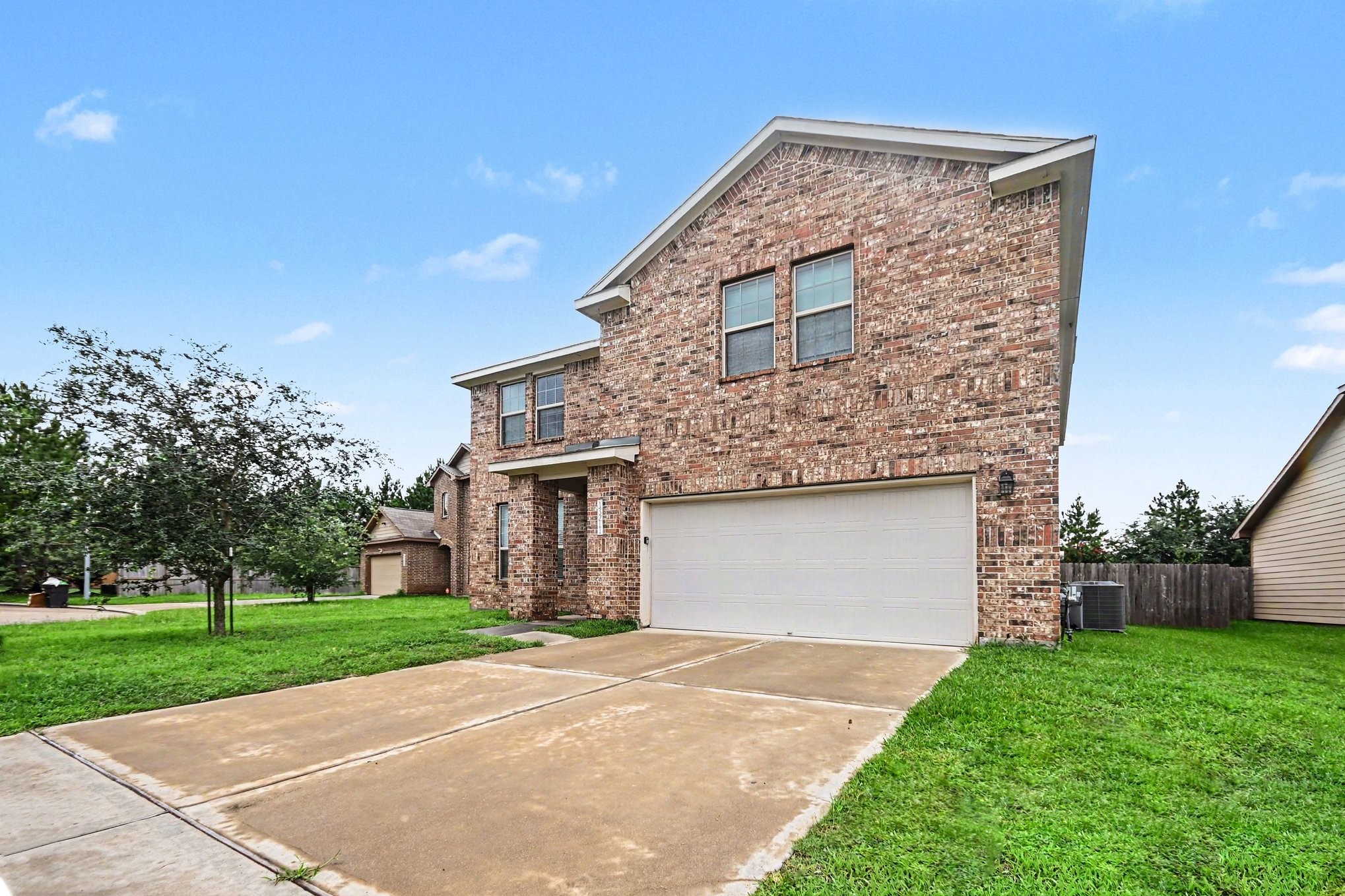 13211 Barrington Oaks Circle Property Photo 2