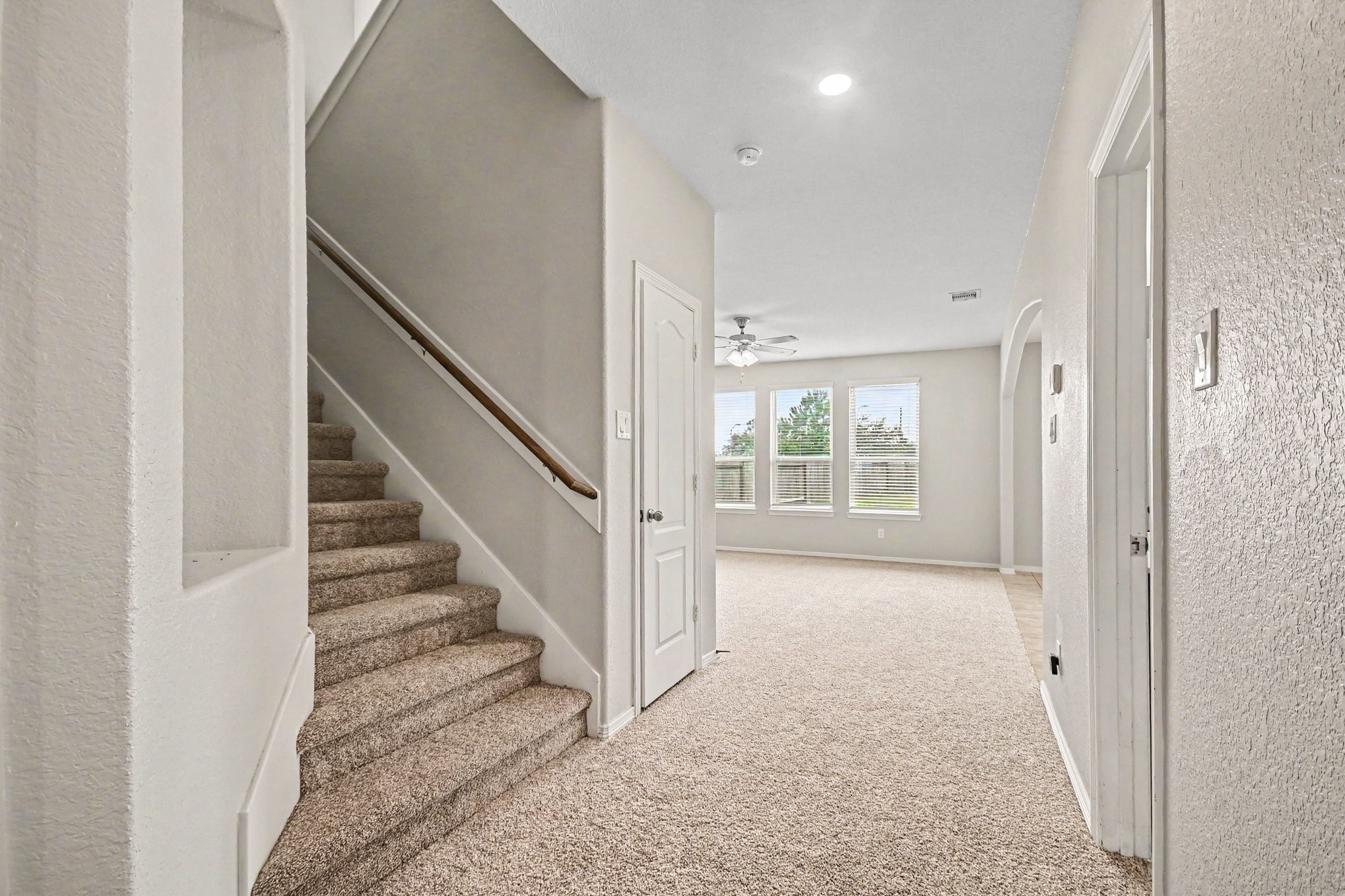 13211 Barrington Oaks Circle Property Photo 4