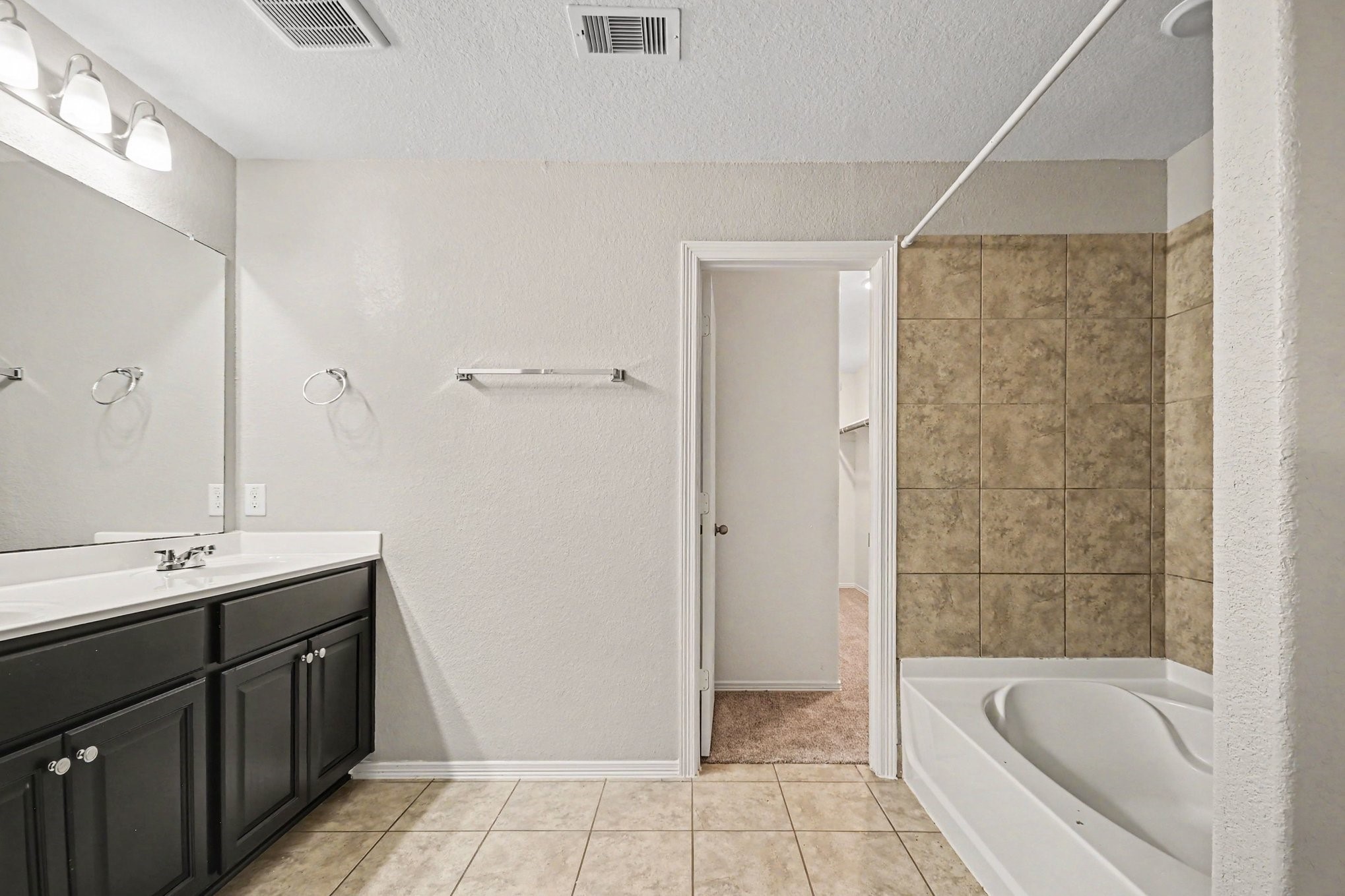 13211 Barrington Oaks Circle Property Photo 19