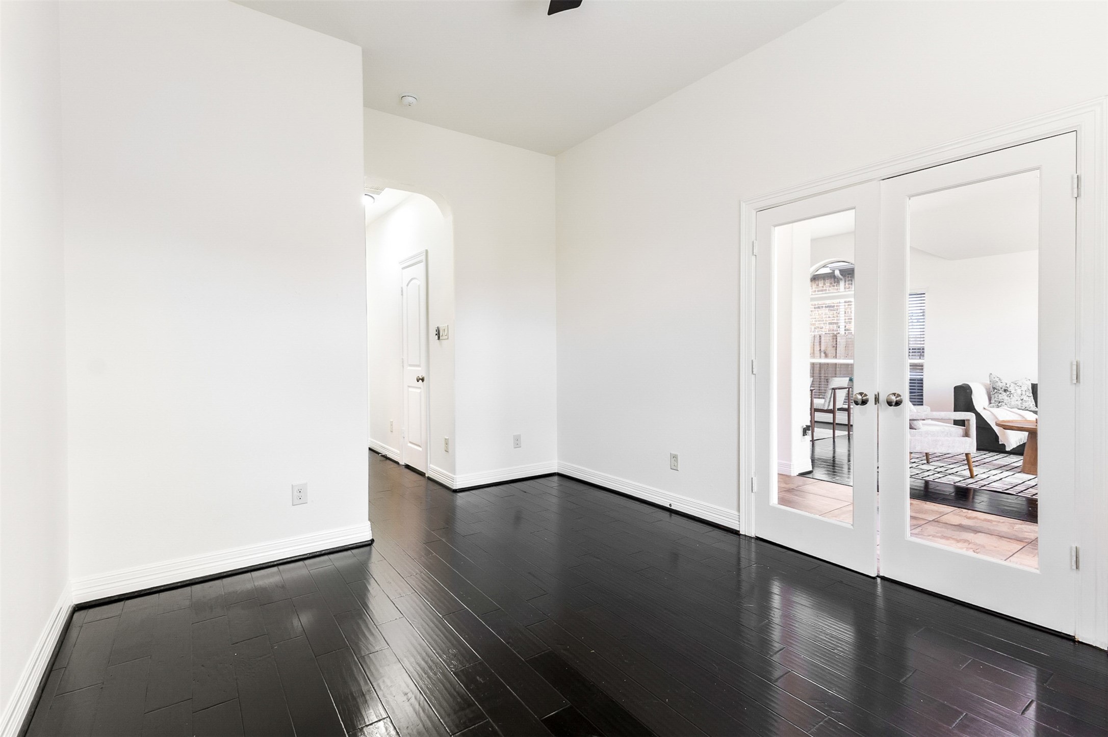 8914 Vineyard Valley Court Property Photo 30