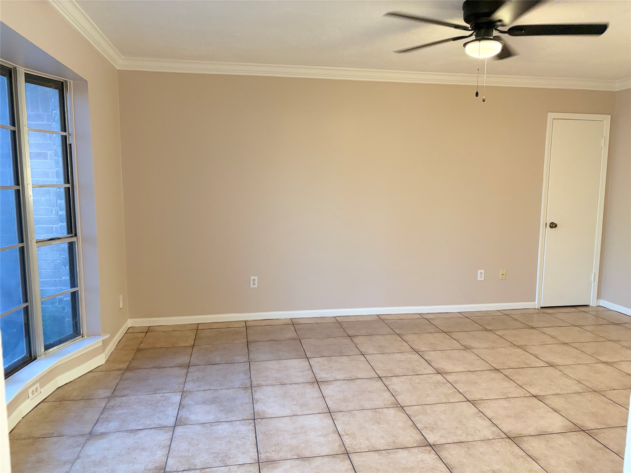 826 Deerpass Drive Property Photo 4