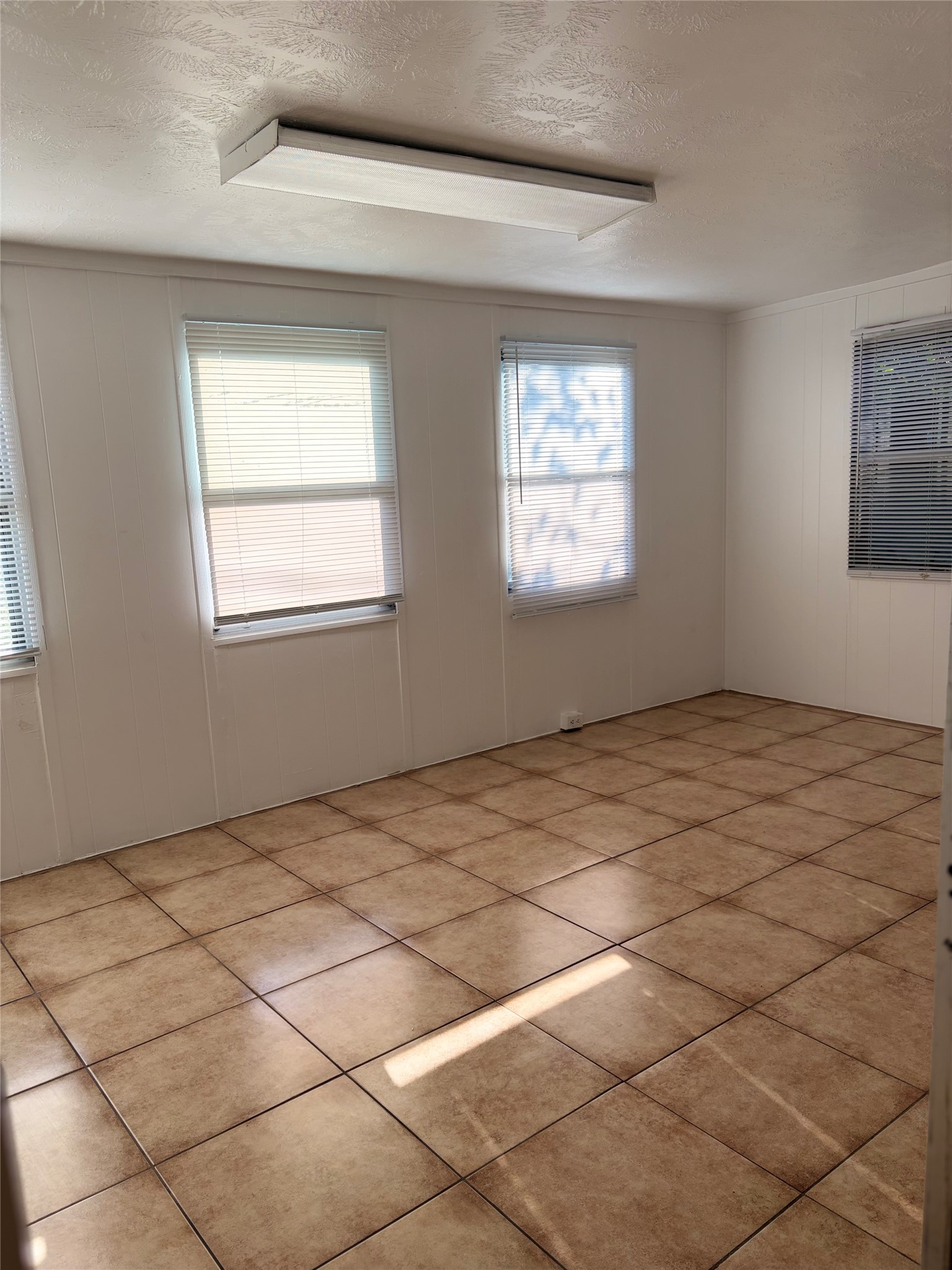 826 Deerpass Drive Property Photo 8