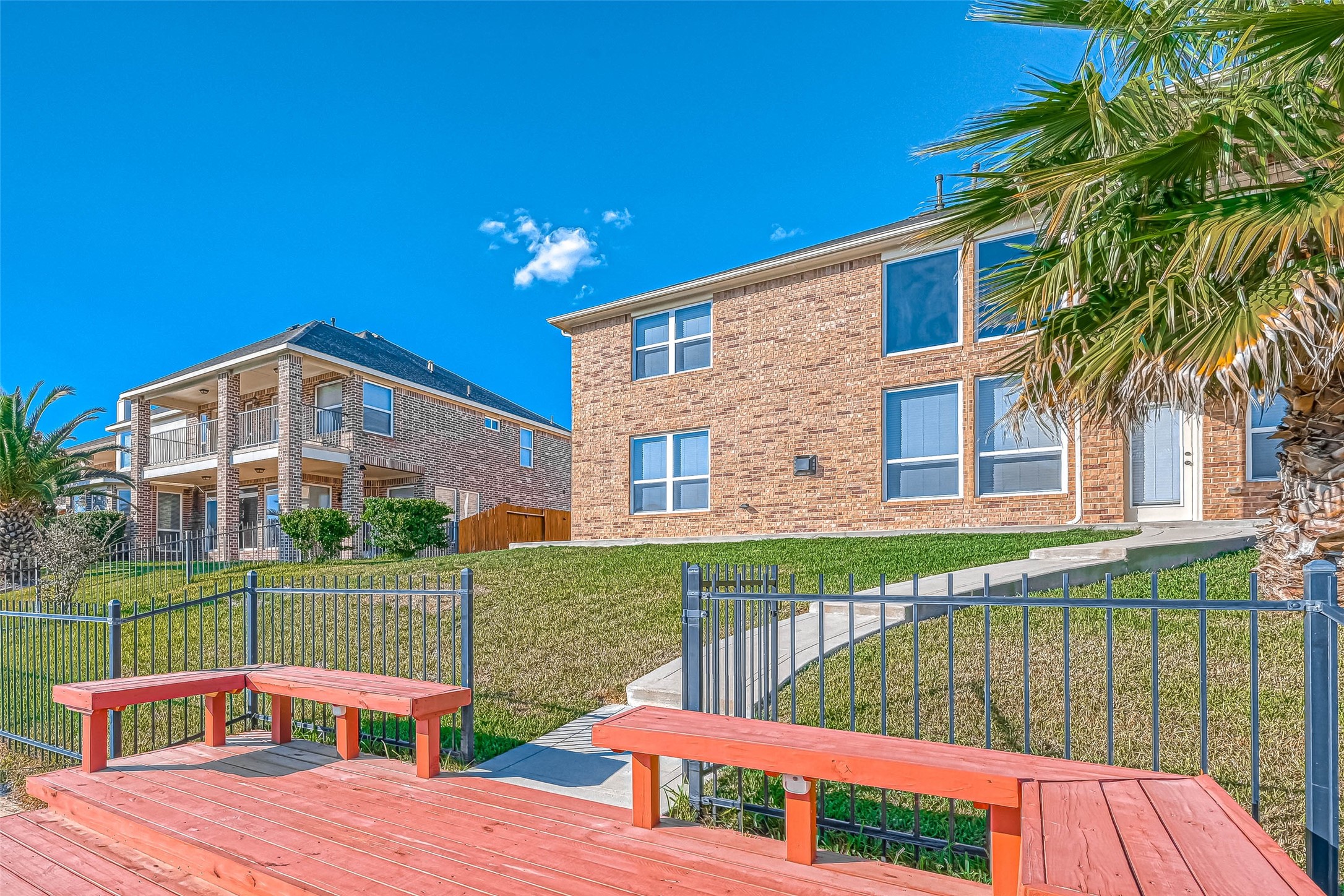 17827 Circular Quay Lane Property Photo 48