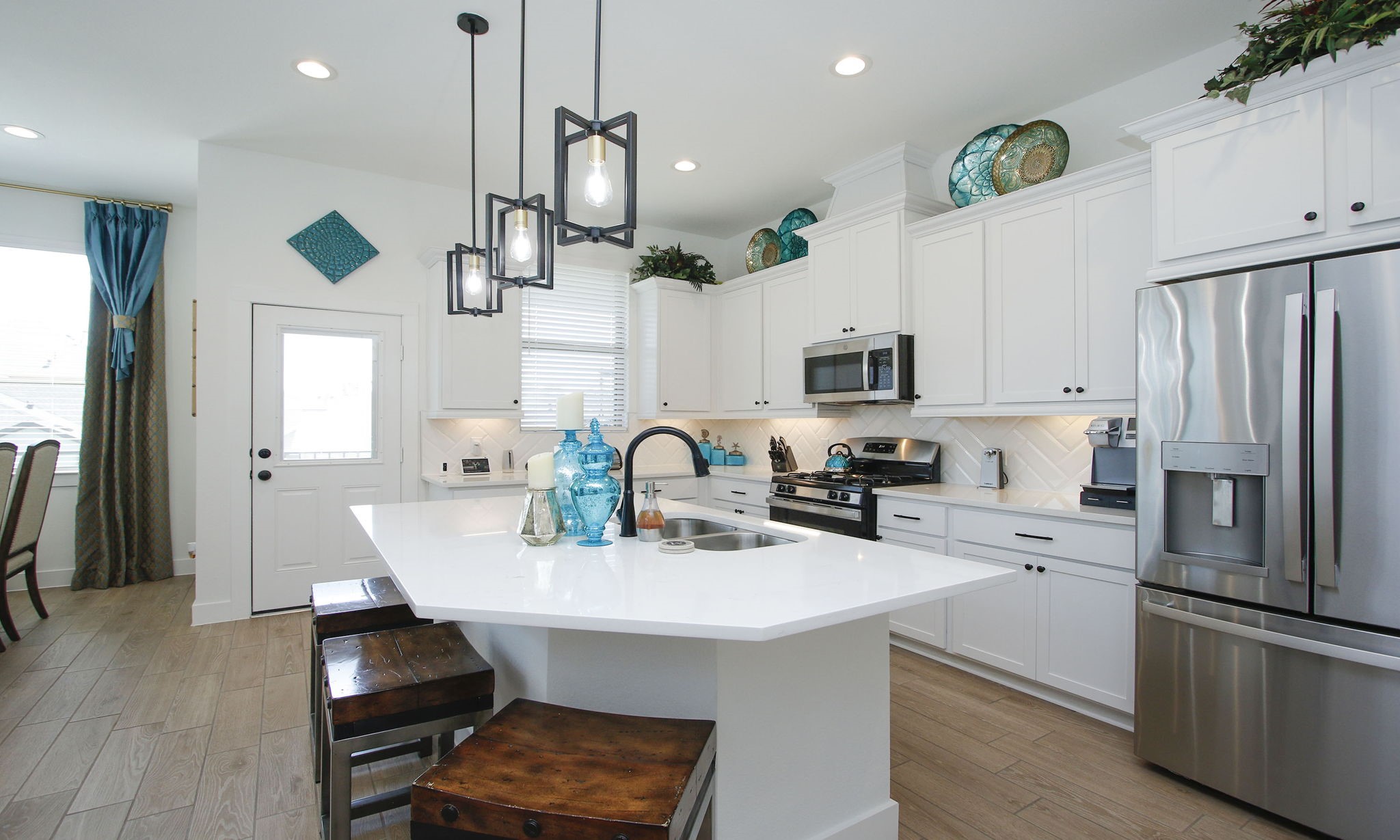 9406 Harvest Bay Court Property Photo 6