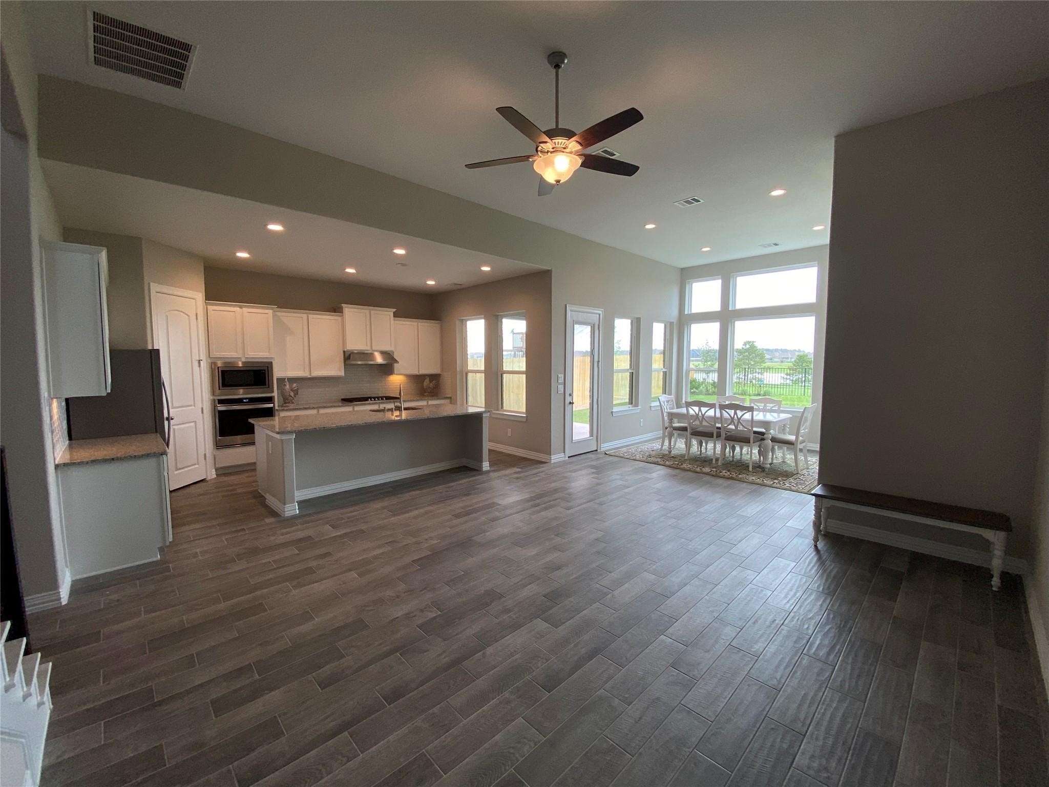 7414 Evelyn Grove Drive Property Photo 6