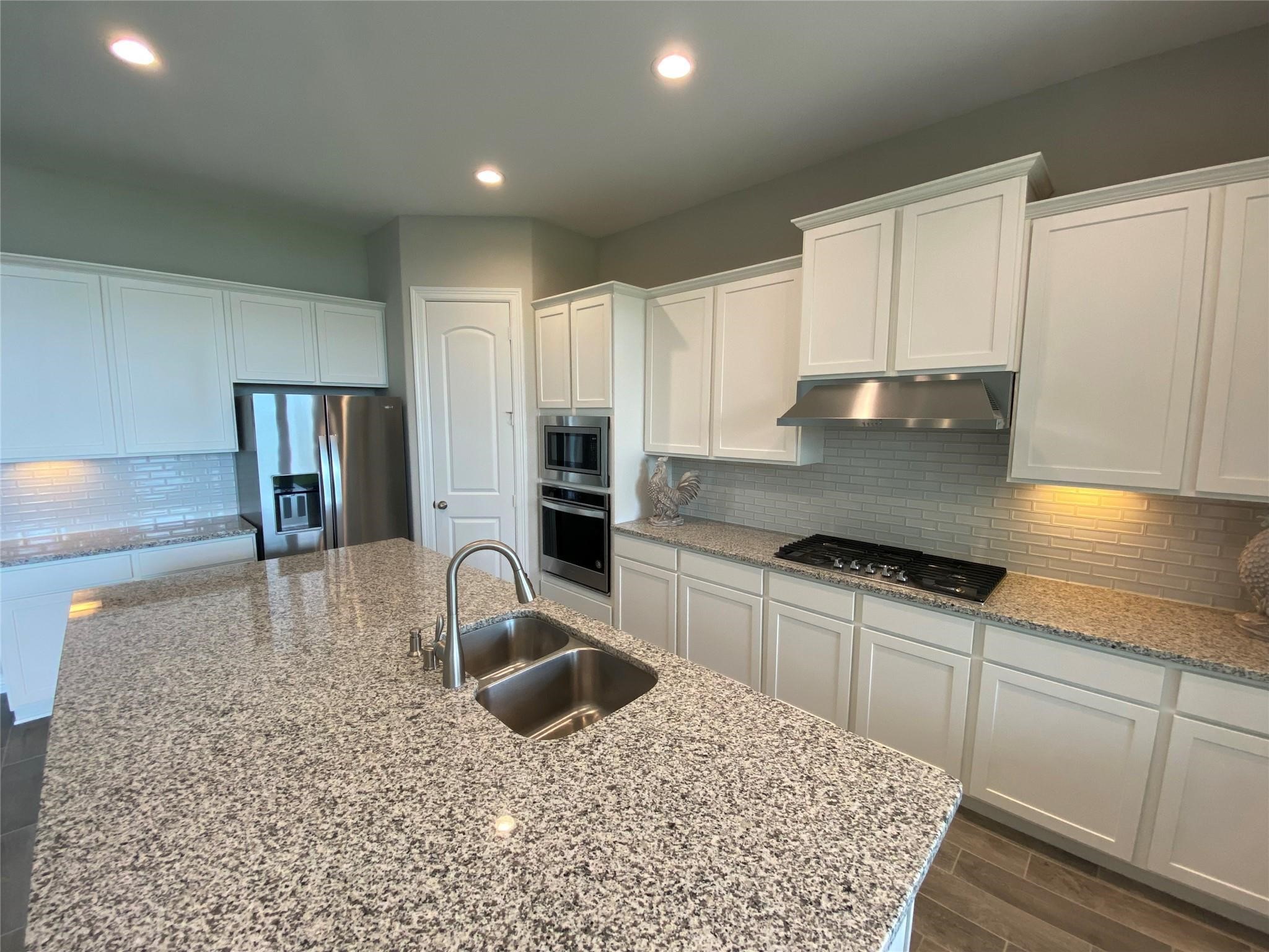 7414 Evelyn Grove Drive Property Photo 10