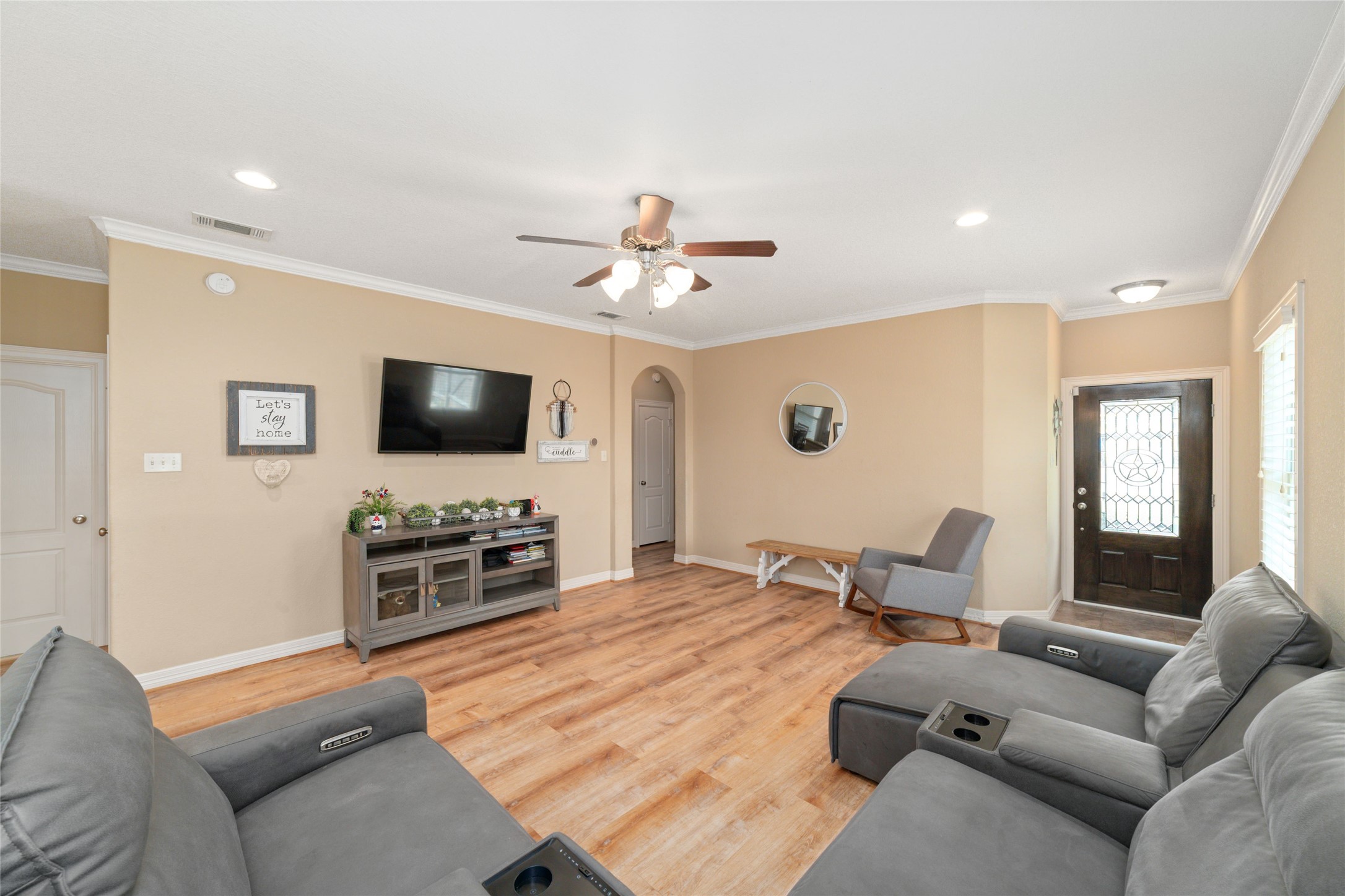310 Regal Court Property Photo 8