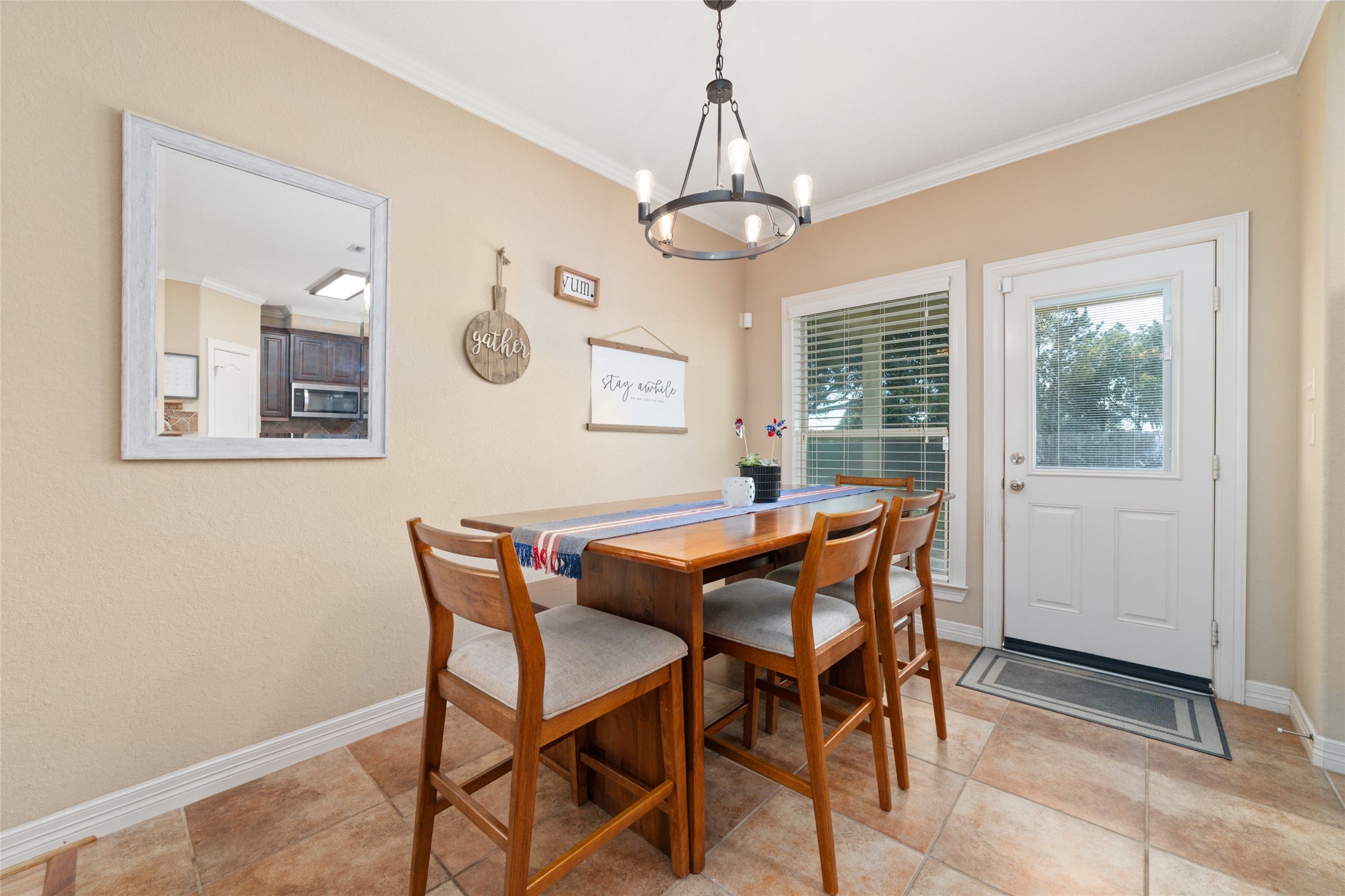 310 Regal Court Property Photo 10