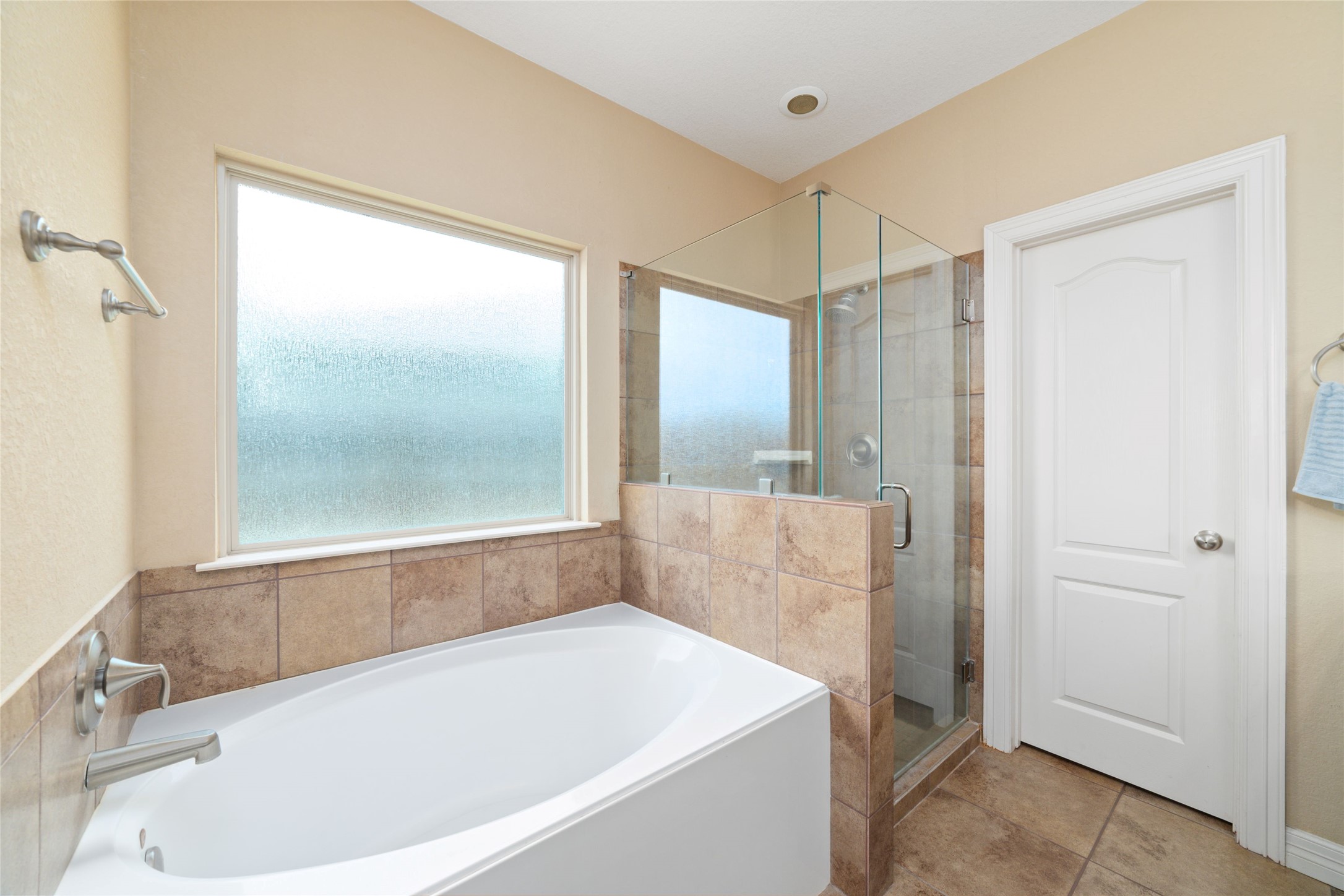 310 Regal Court Property Photo 17