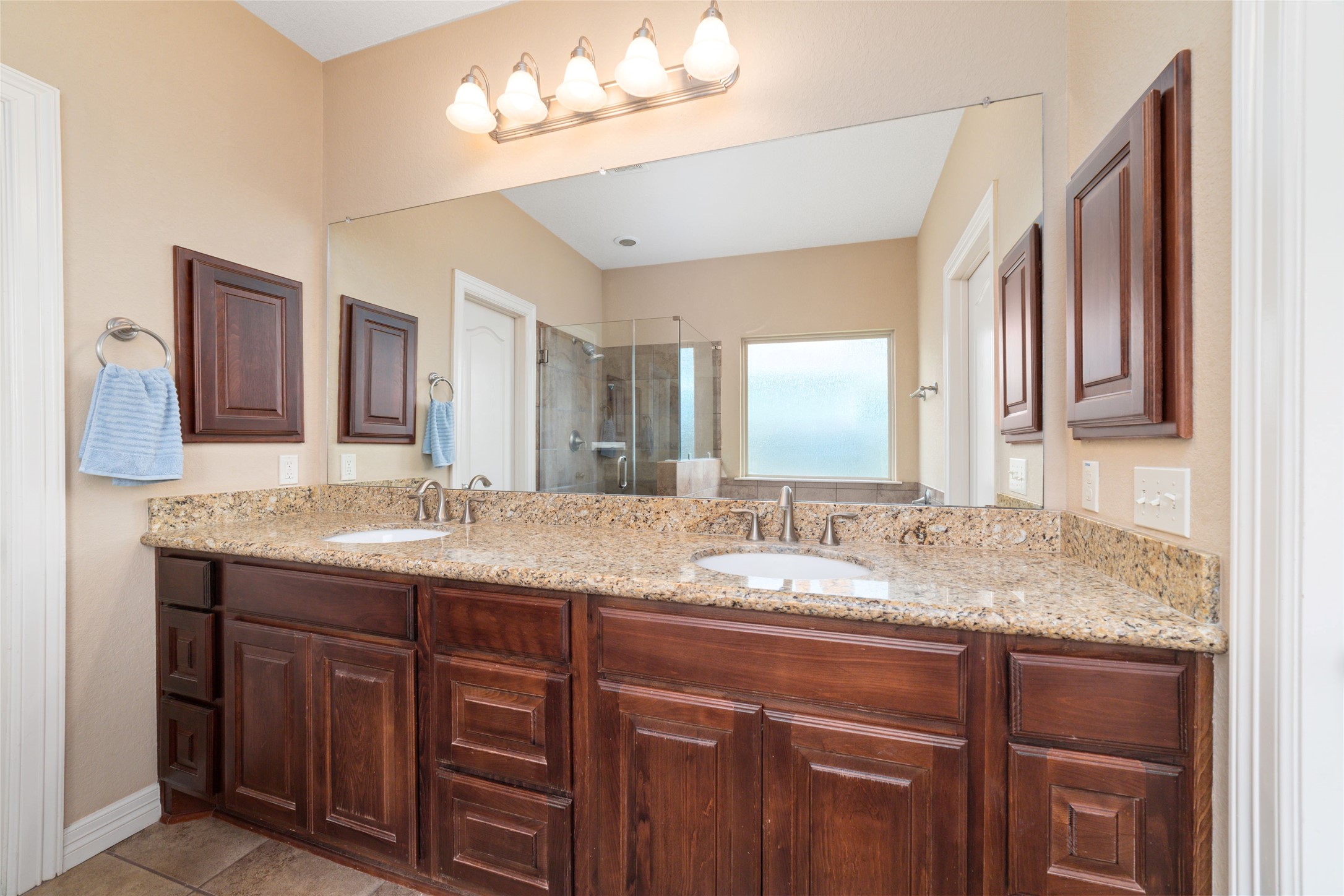 310 Regal Court Property Photo 18