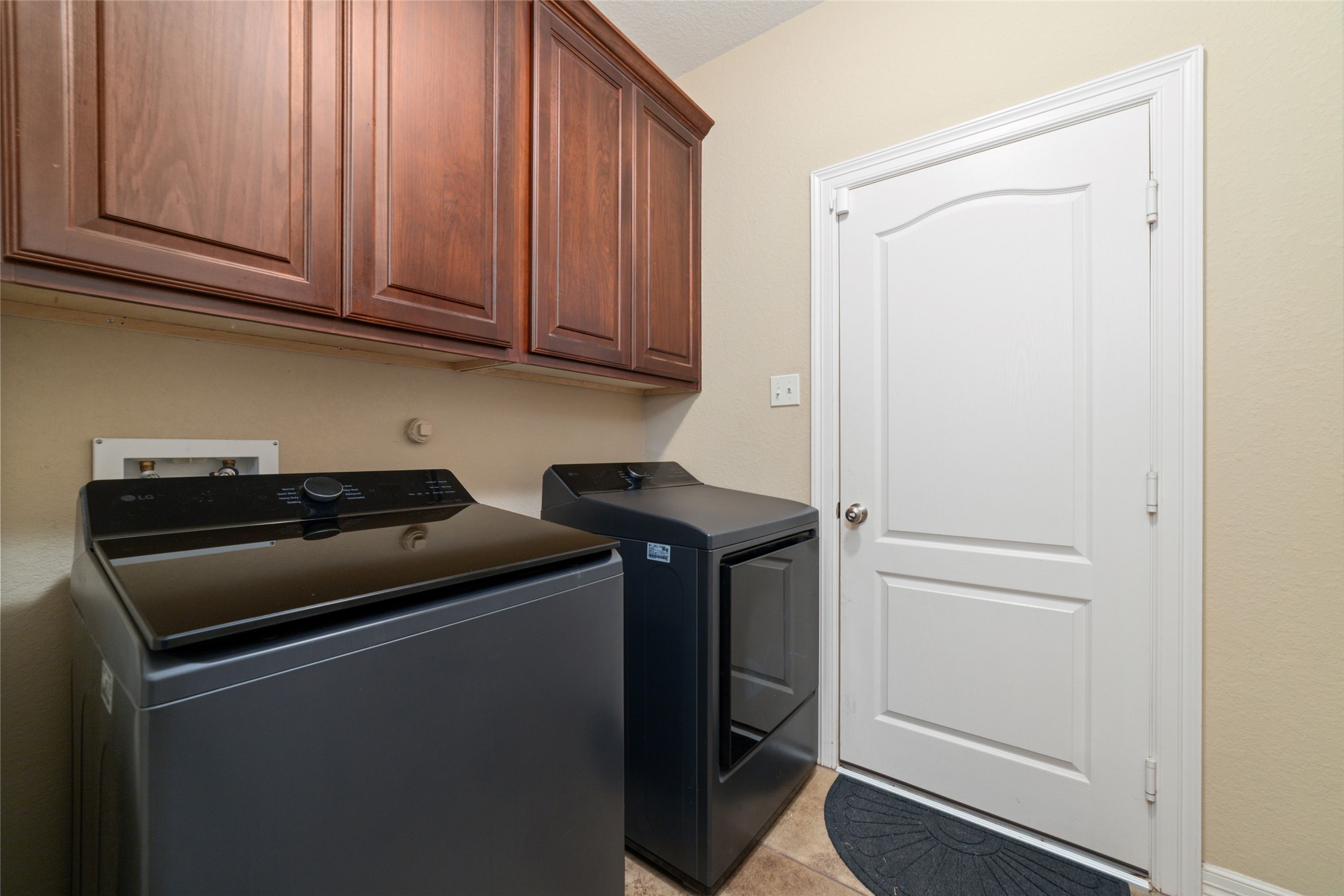 310 Regal Court Property Photo 19