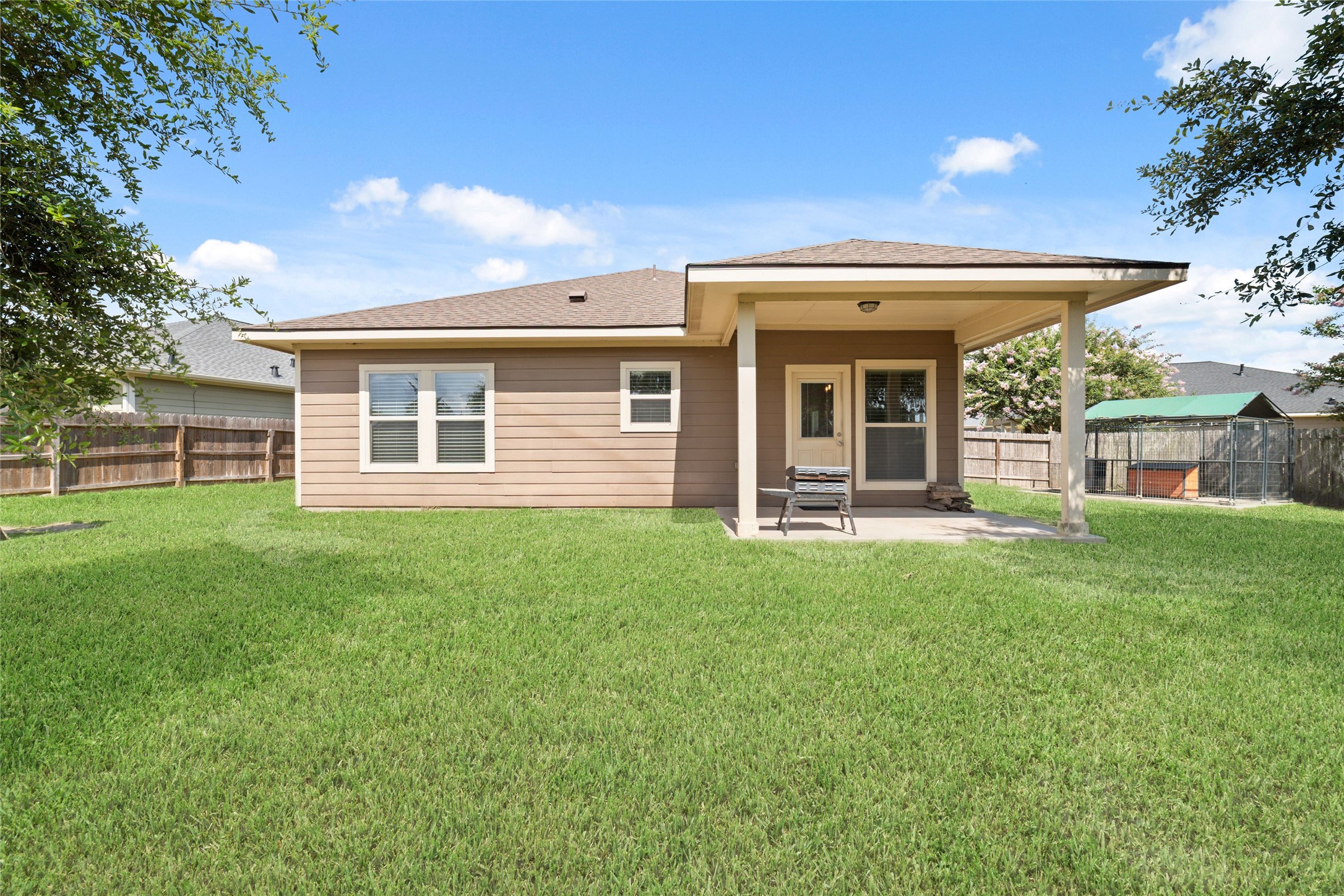 310 Regal Court Property Photo 23