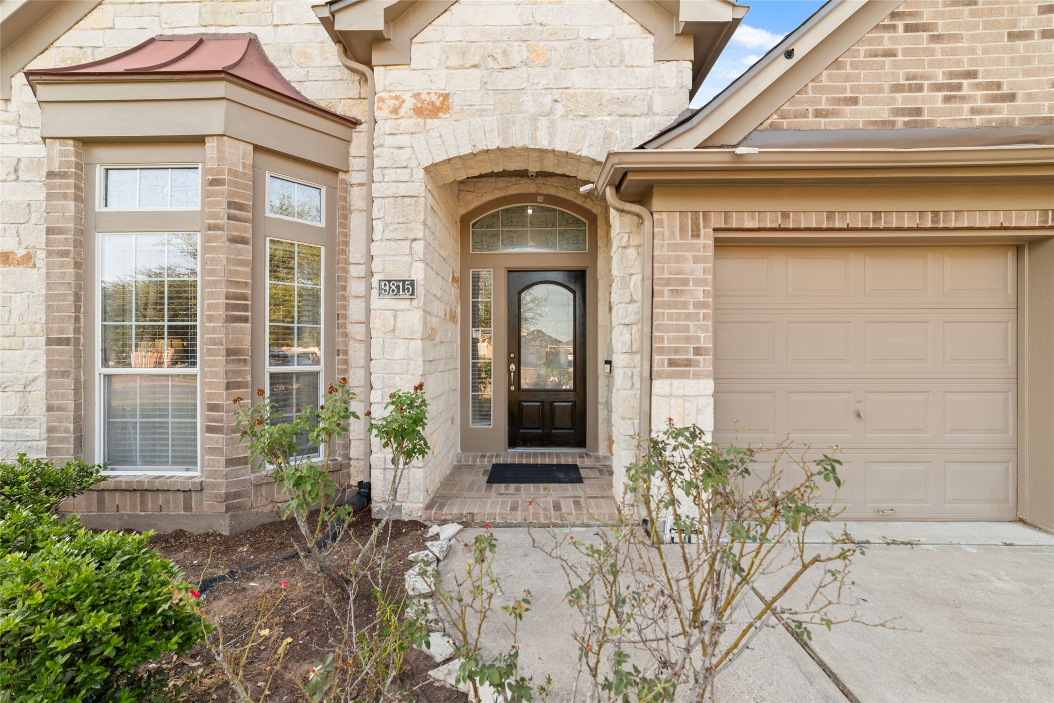 9815 Ryans Park Lane Property Photo 4