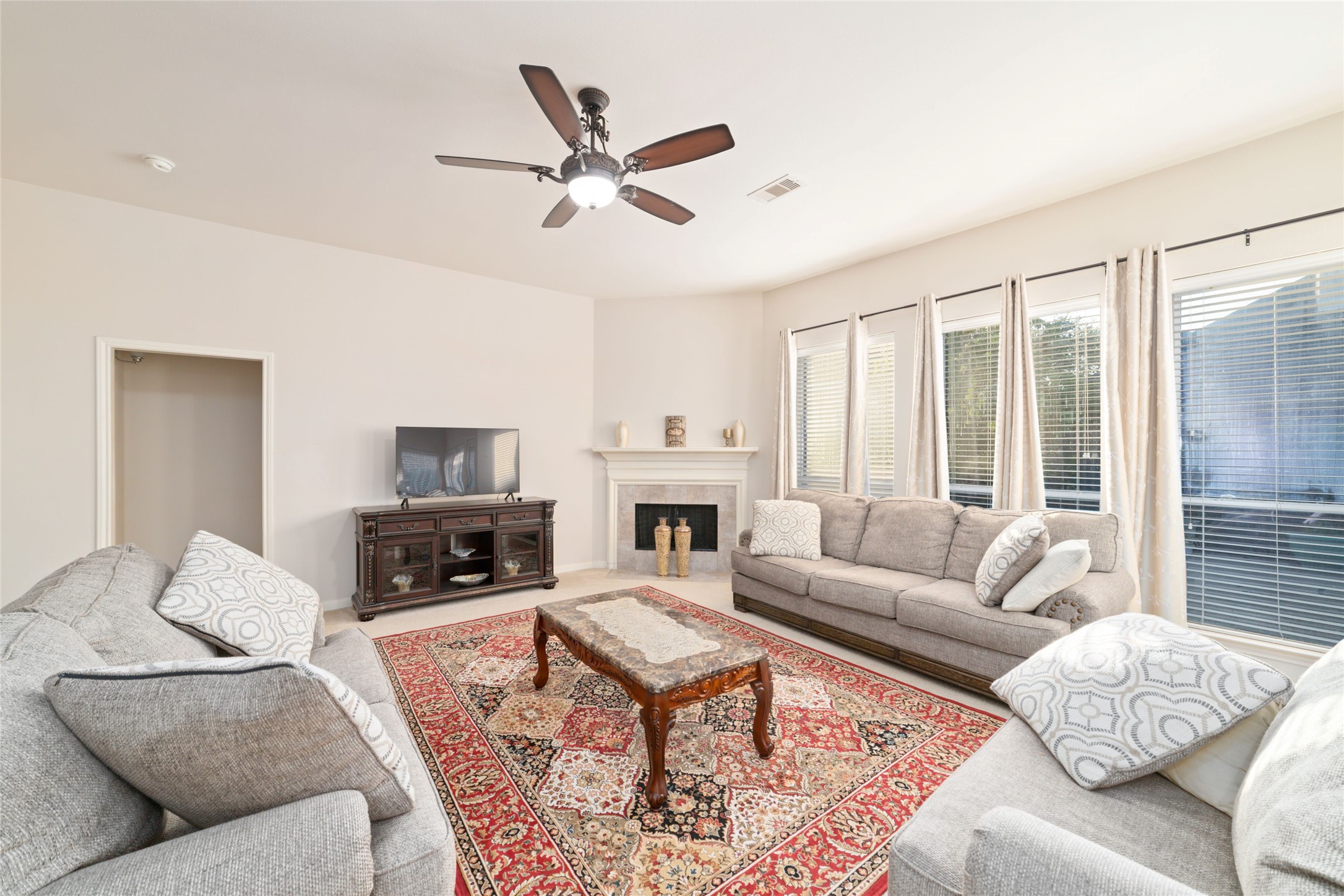 9815 Ryans Park Lane Property Photo 15
