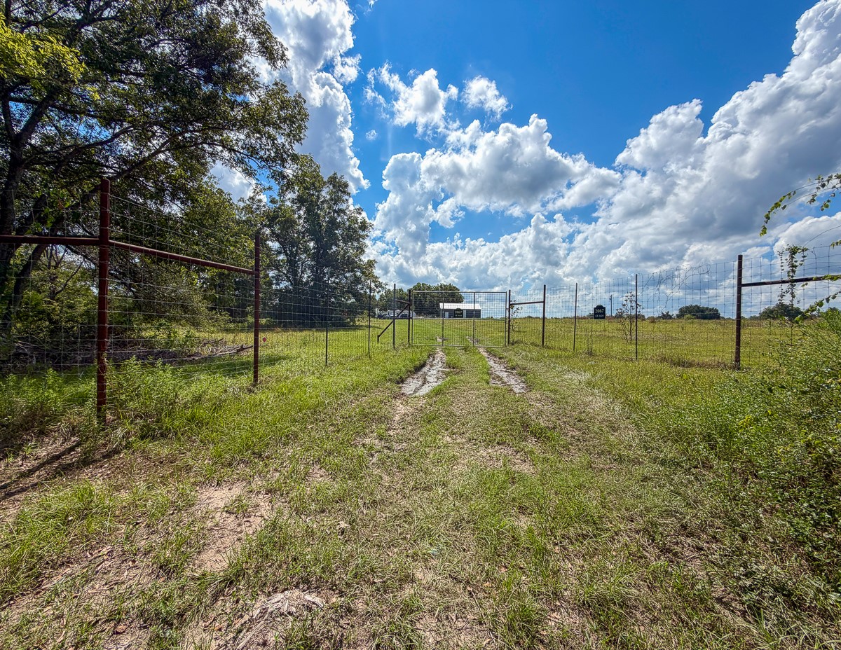 00 Cr 3620 Property Photo 14