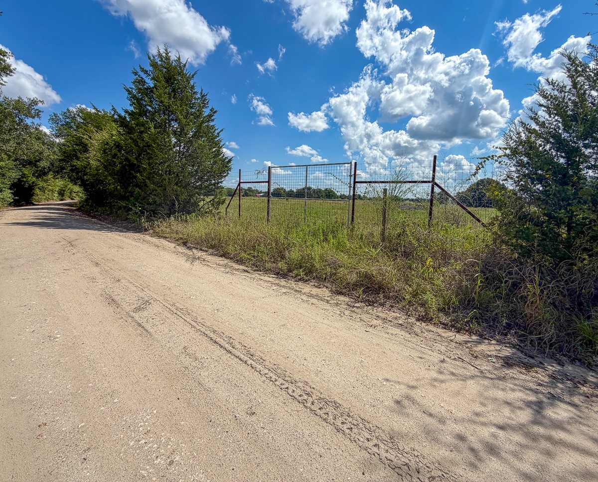 00 Cr 3620 Property Photo 20