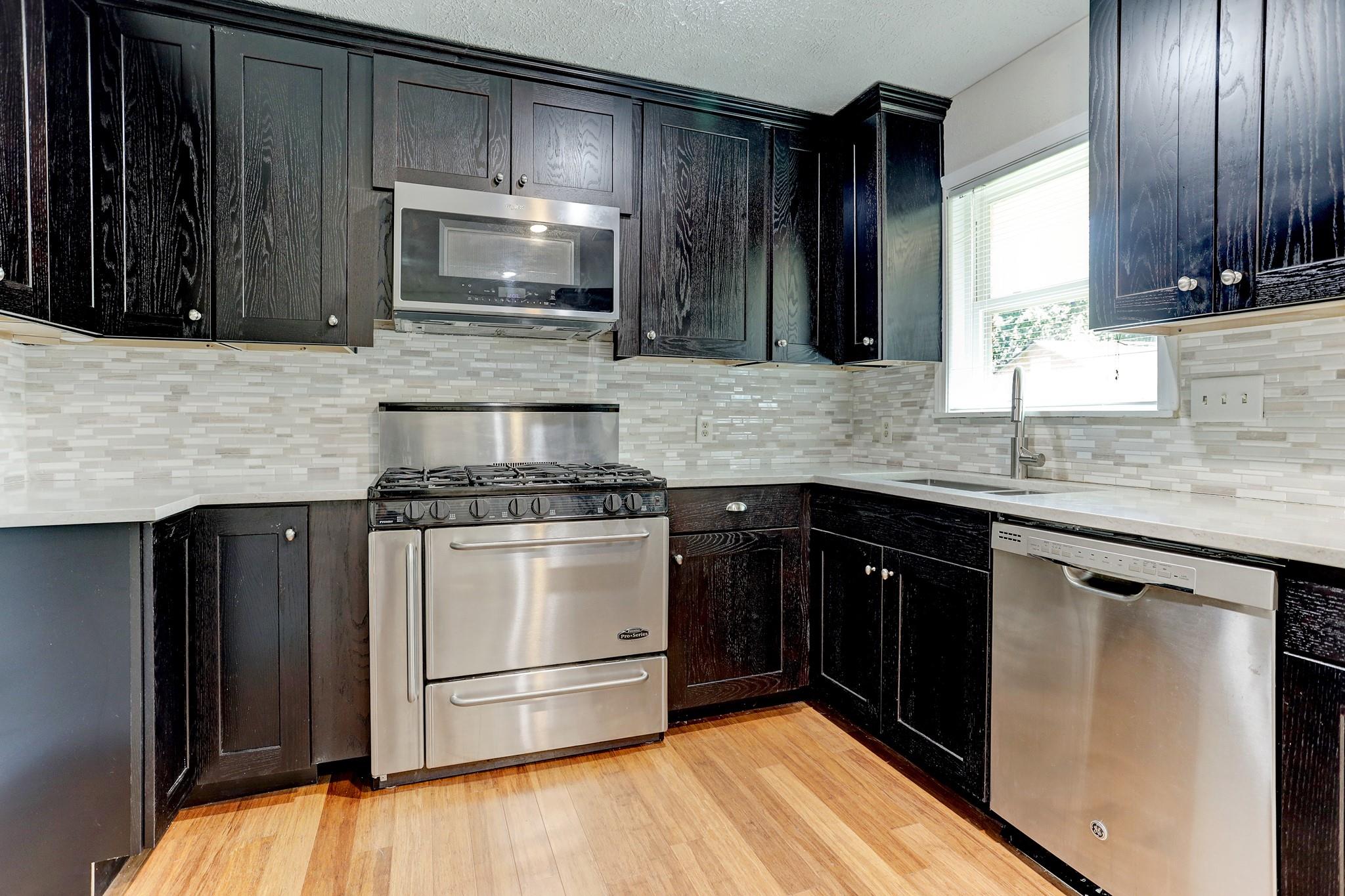 2015 Ebony Lane Property Photo 7