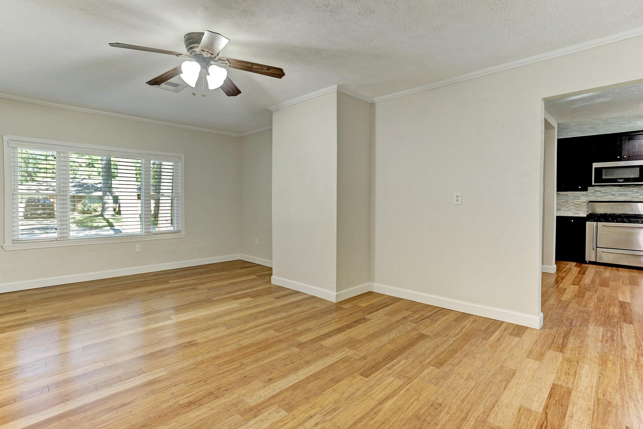 2015 Ebony Lane Property Photo 9