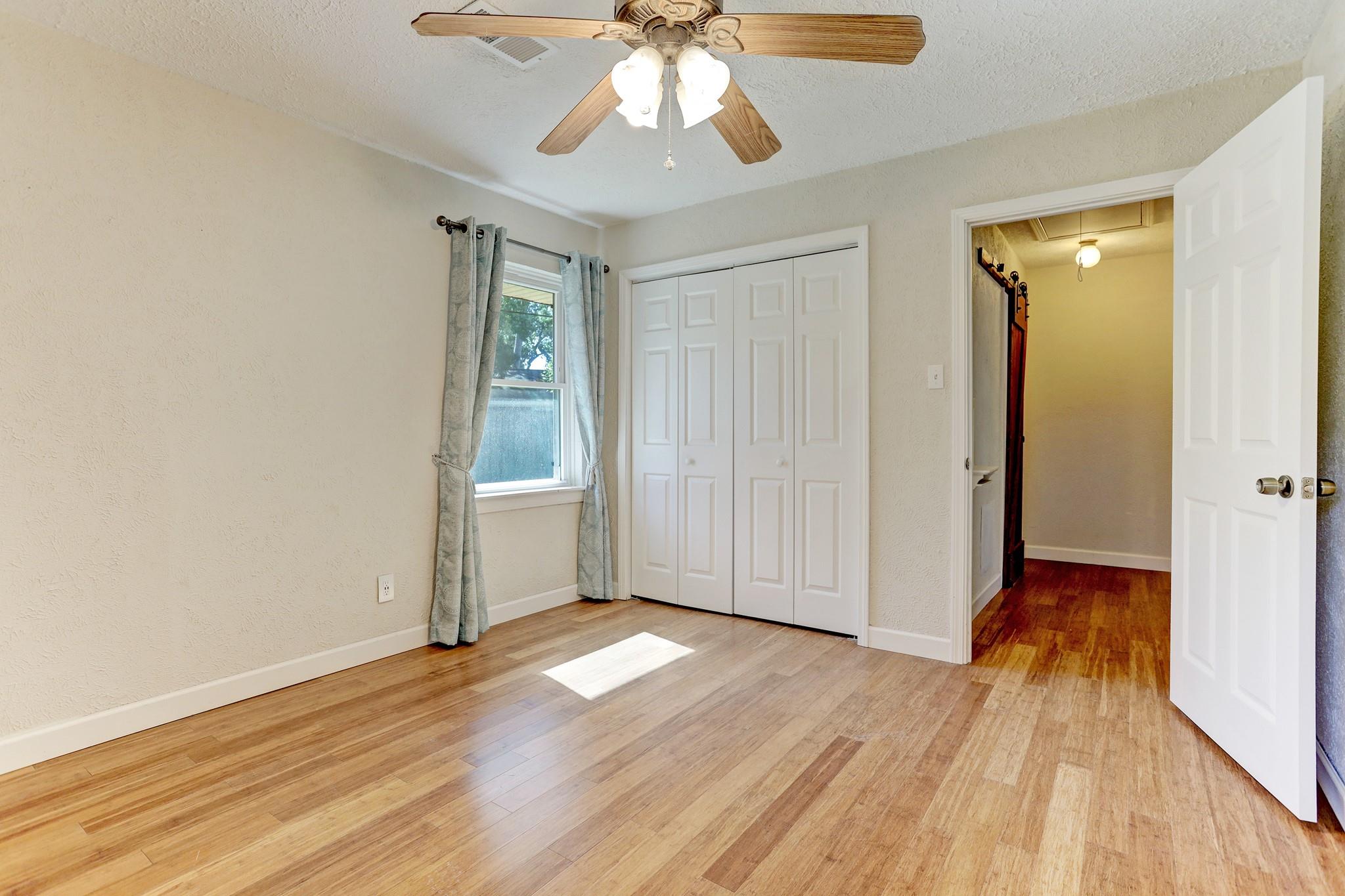 2015 Ebony Lane Property Photo 11