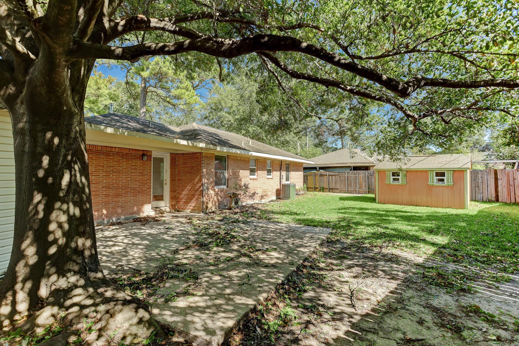 2015 Ebony Lane Property Photo 13