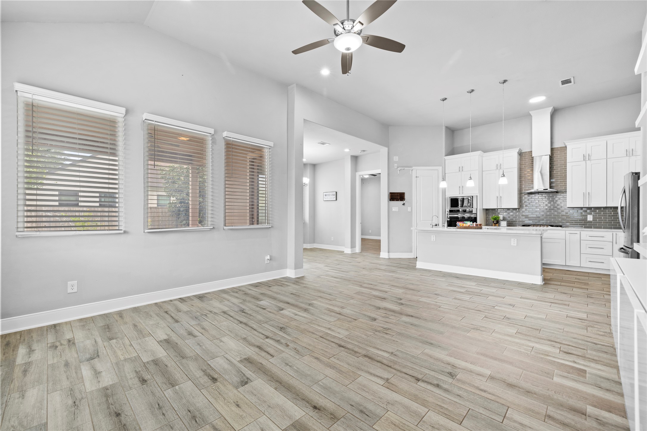 8938 Intervale Street Property Photo 15