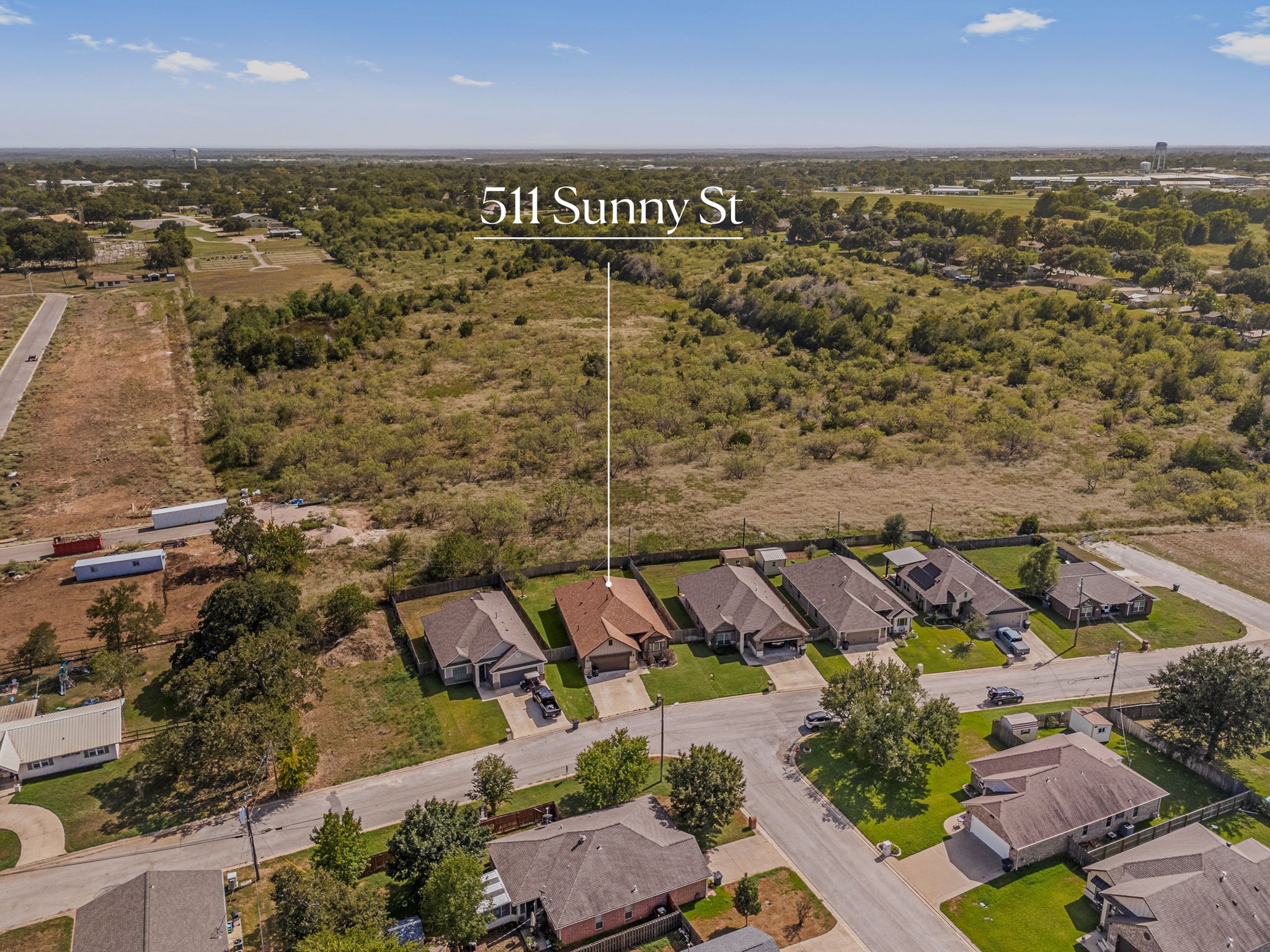 511 Sunny Street Property Photo 2