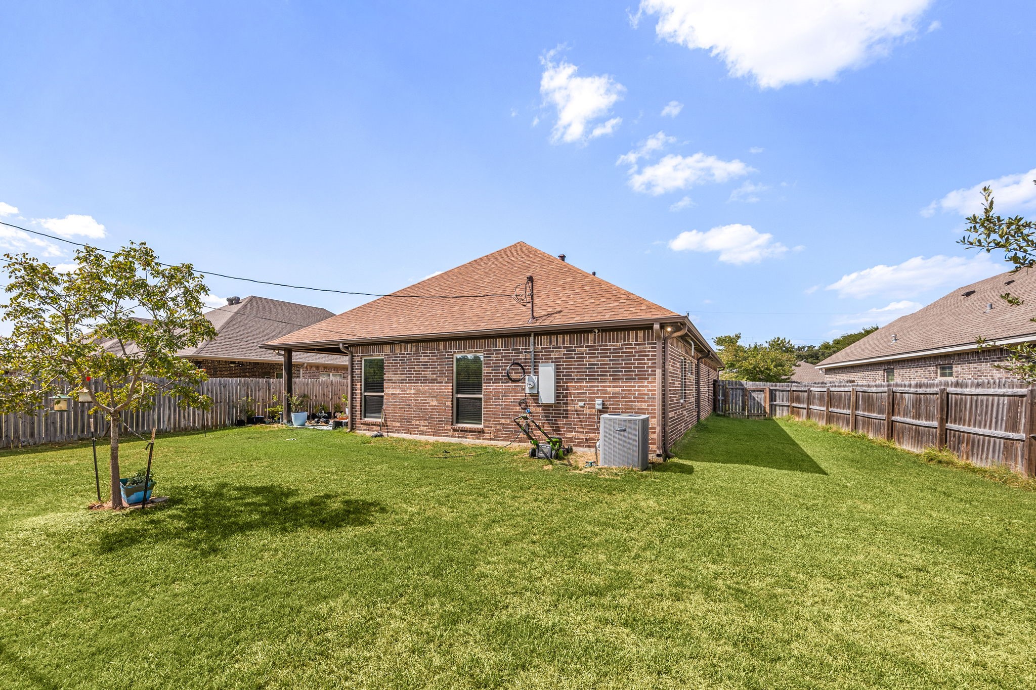511 Sunny Street Property Photo 29