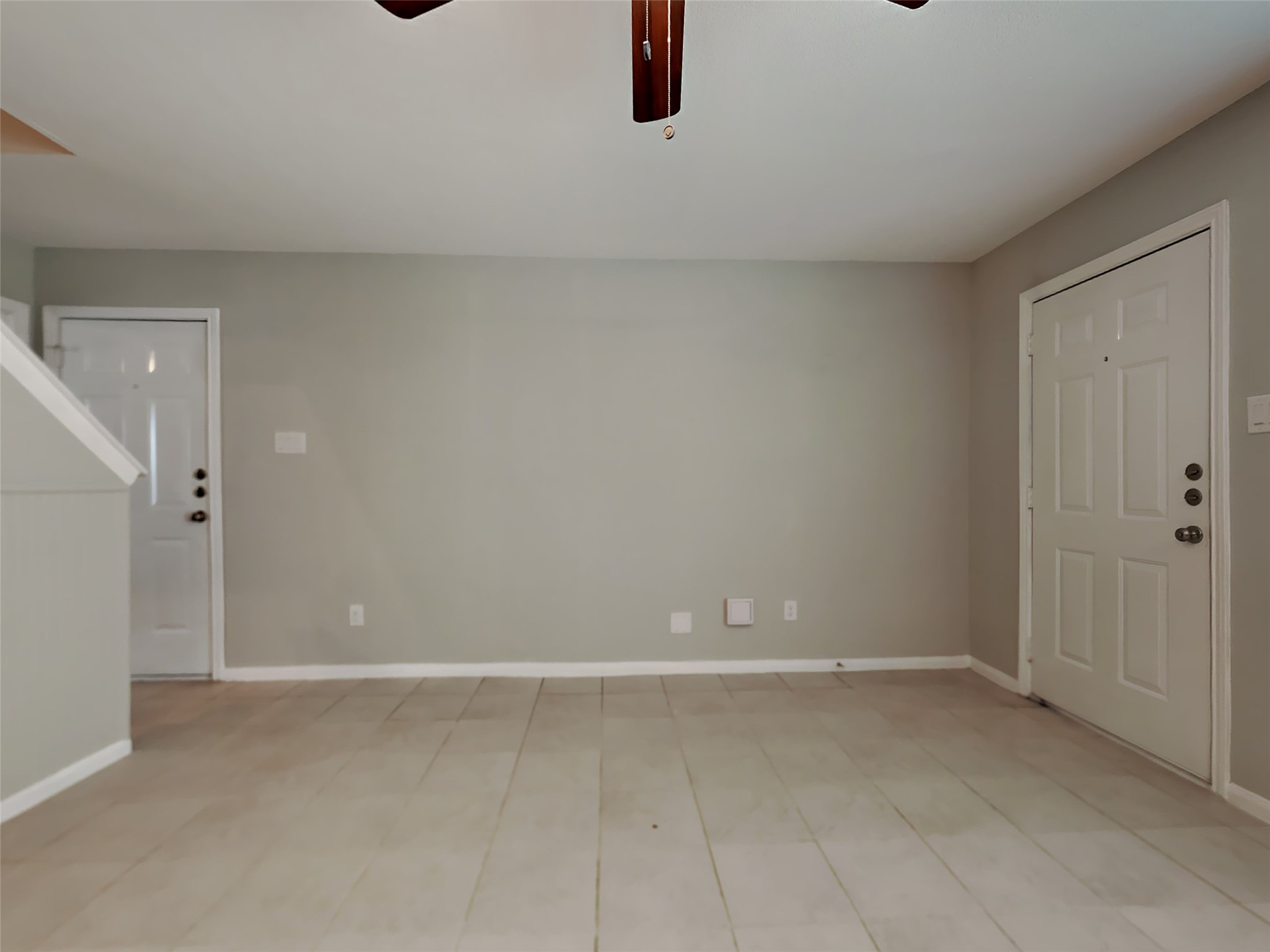 16696 E Ivanhoe Property Photo 4