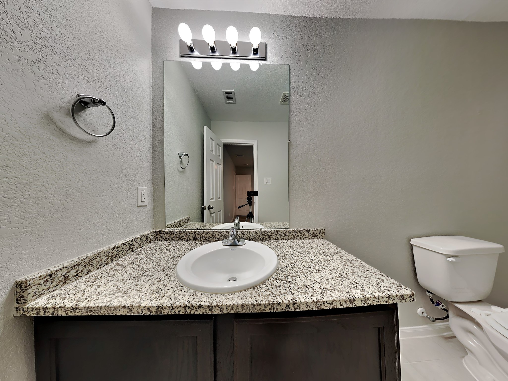 16696 E Ivanhoe Property Photo 10