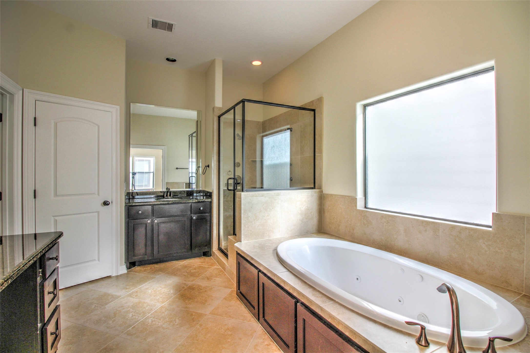 11207 Mattina Drive Property Photo 9
