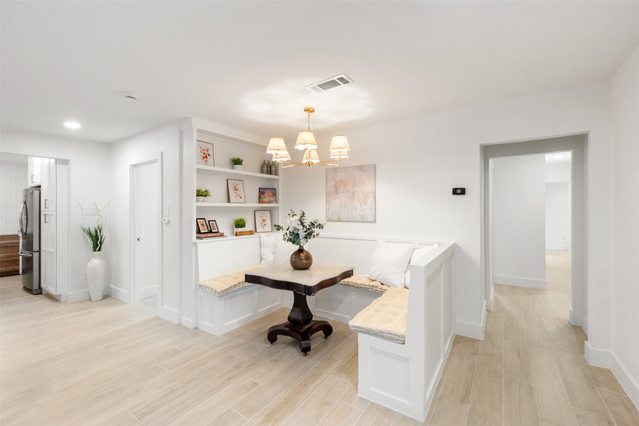 802 W 41st Street Property Photo 10