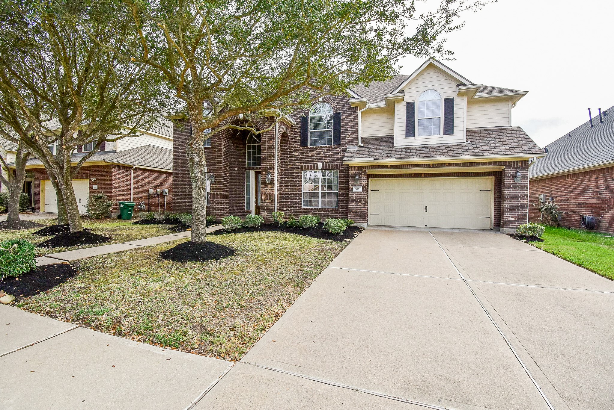 6023 Gatewood Manor Drive Property Photo 2