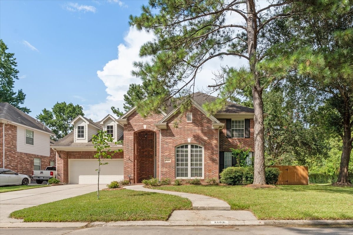 3102 Silverberry Trail