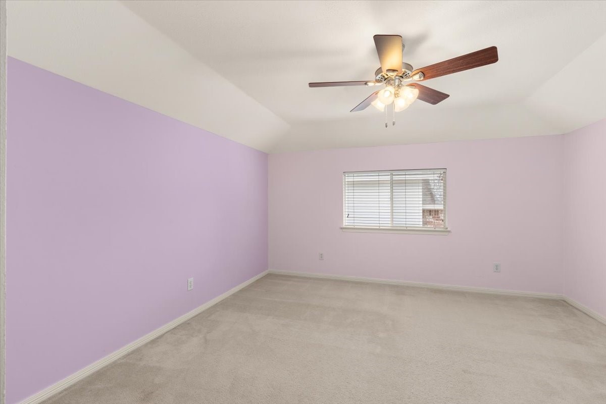 3102 Silverberry Trail Property Photo 34