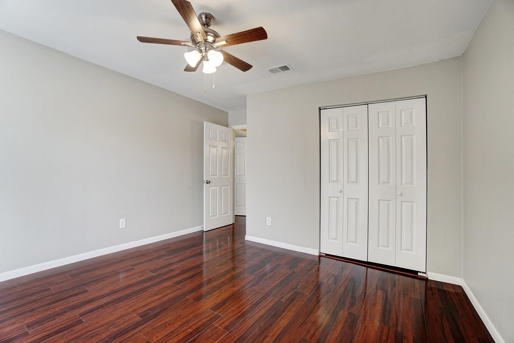 1833 Country Village Boulevard Property Photo 17