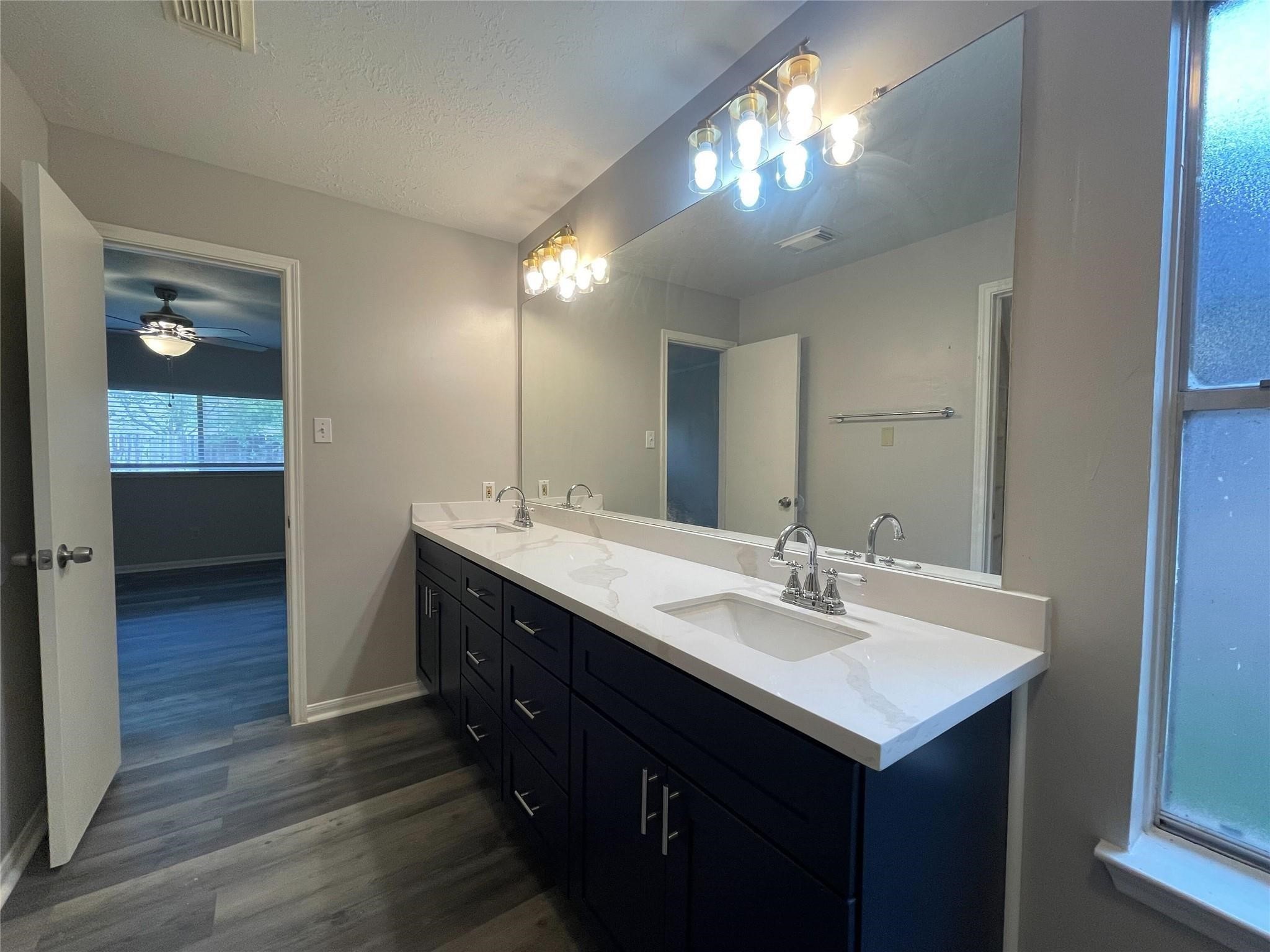 15631 Pilgrim Hall Drive Property Photo 9
