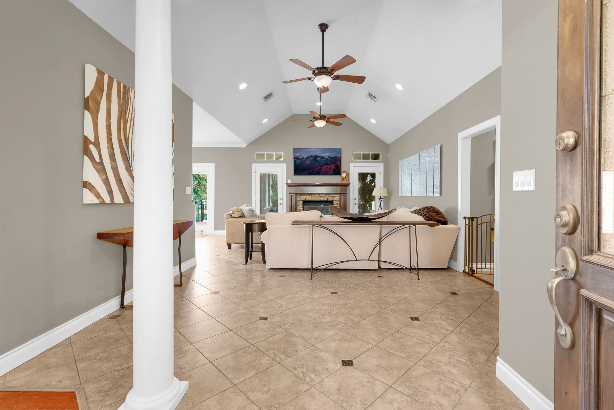 11716 Great Oak Boulevard Property Photo 7
