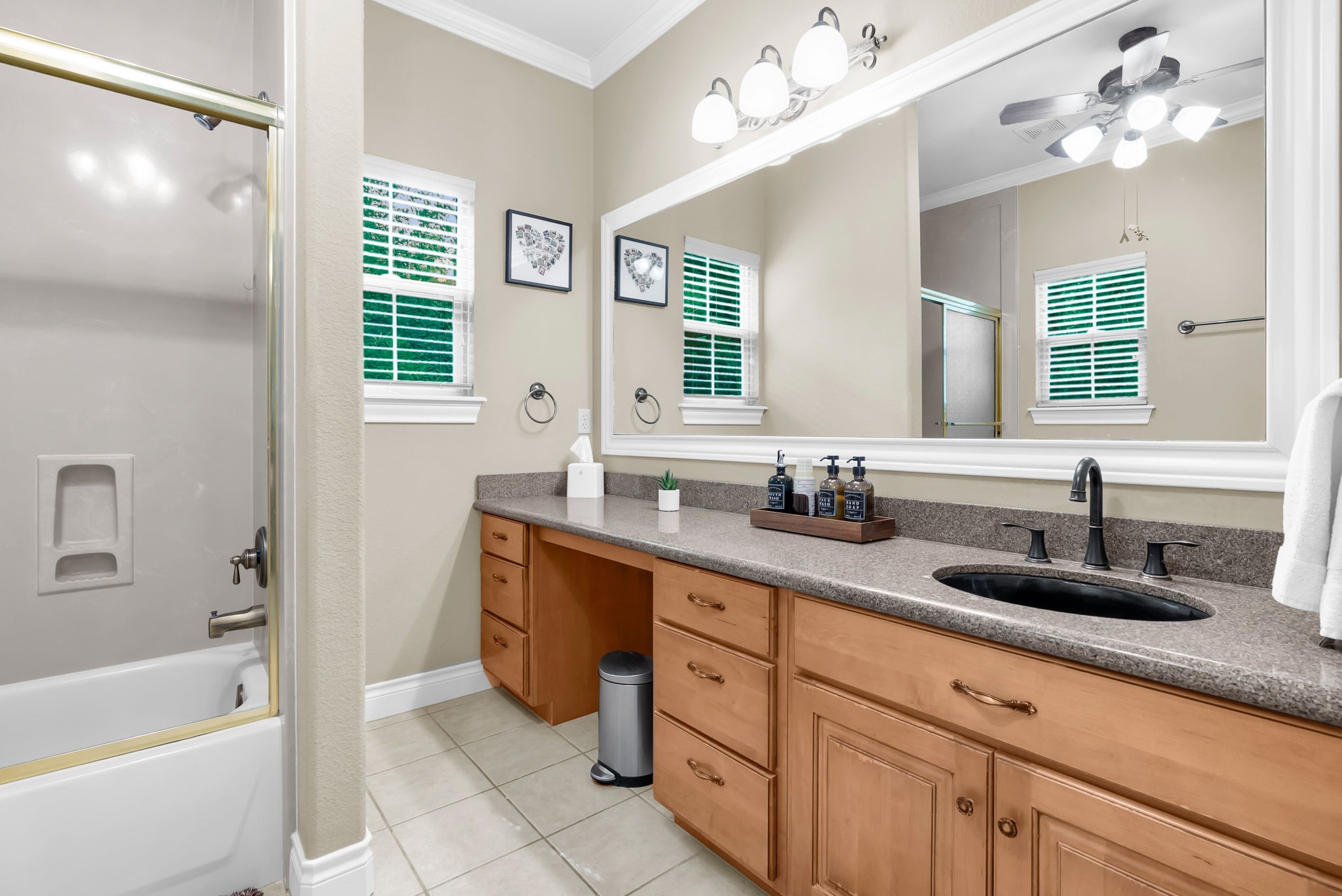 11716 Great Oak Boulevard Property Photo 25